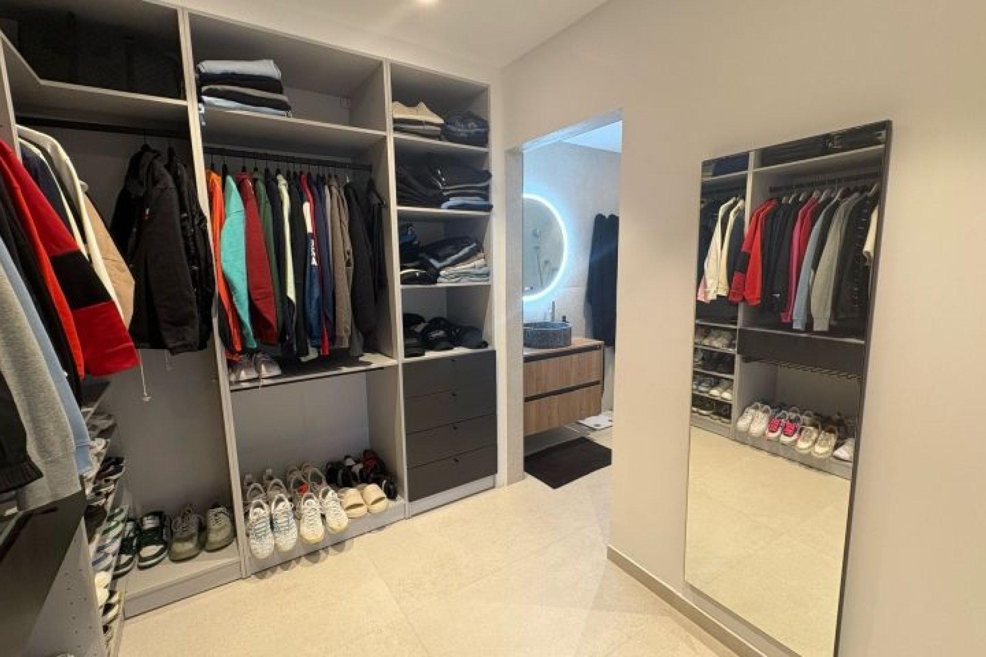 Resale - Apartment / flat - Elche