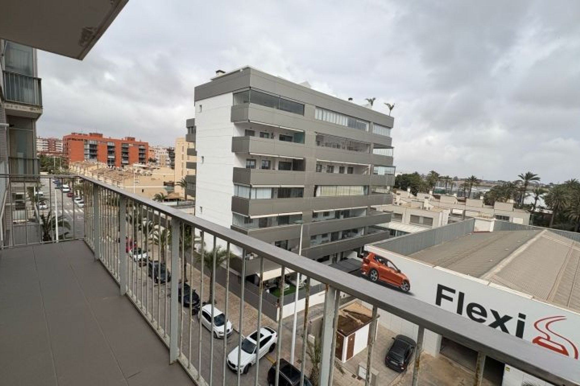 Resale - Apartment / flat - Elche