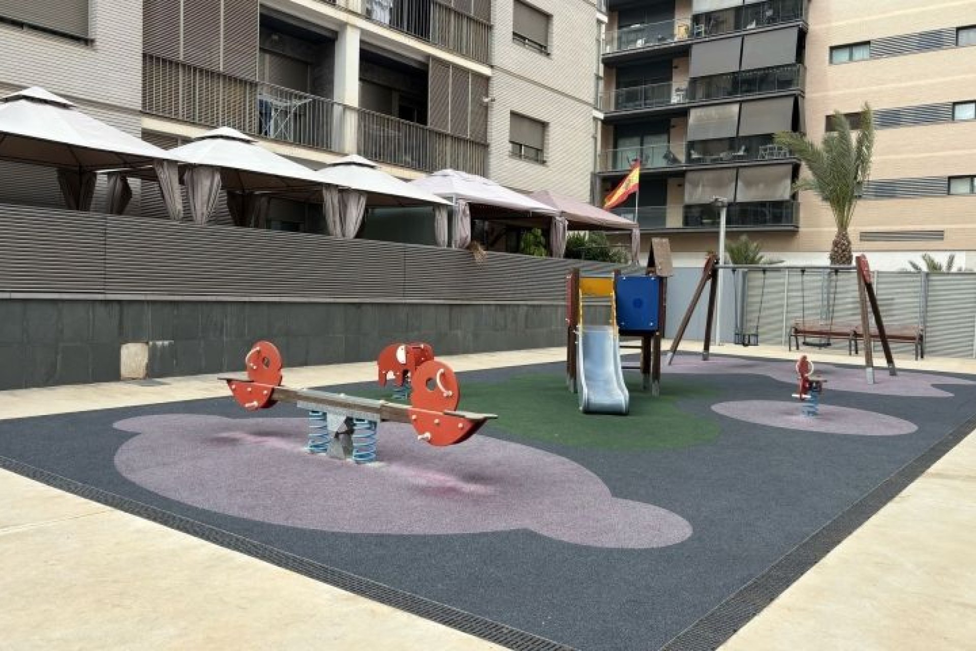 Resale - Apartment / flat - Elche