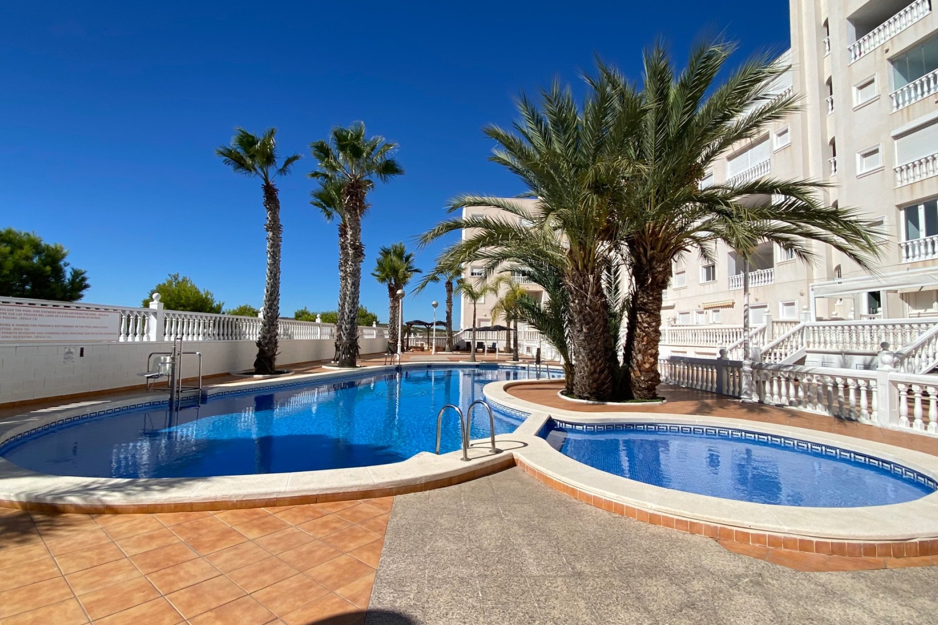 Resale - Apartment / flat - Guardamar del Segura - El Edén