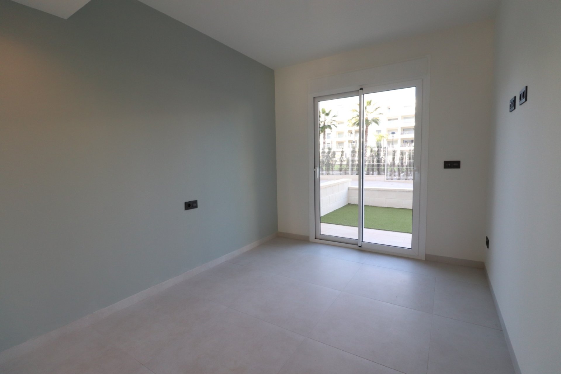 Resale - Apartment / flat - Guardamar del Segura - El Raso
