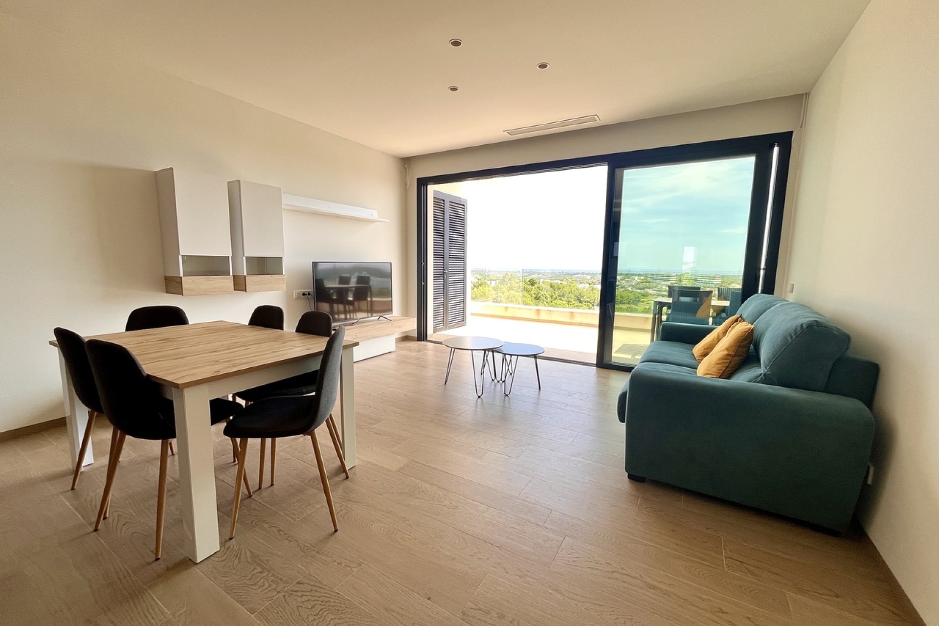 Resale - Apartment / flat - Las Colinas Golf Resort