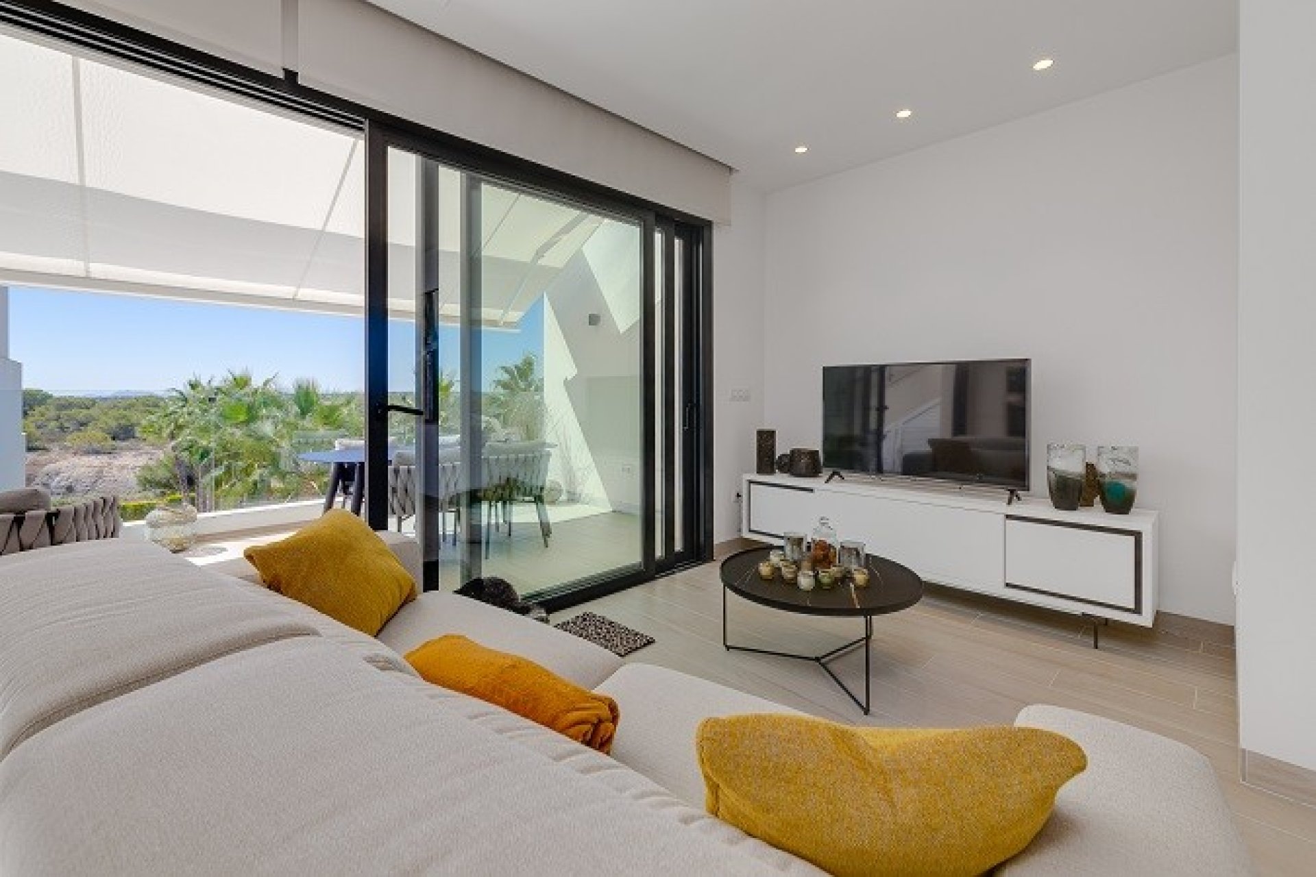 Resale - Apartment / flat - Las Colinas Golf Resort