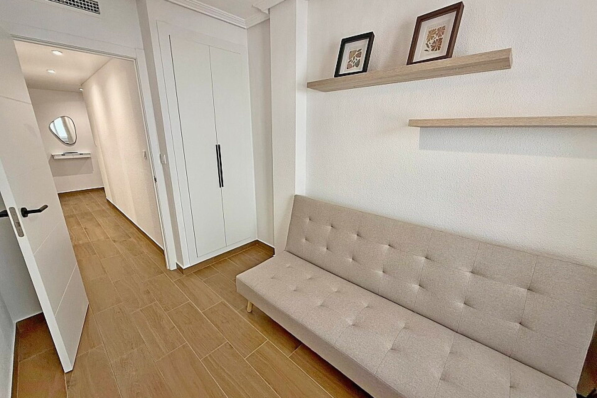 Resale - Apartment / flat - Lo Pagan