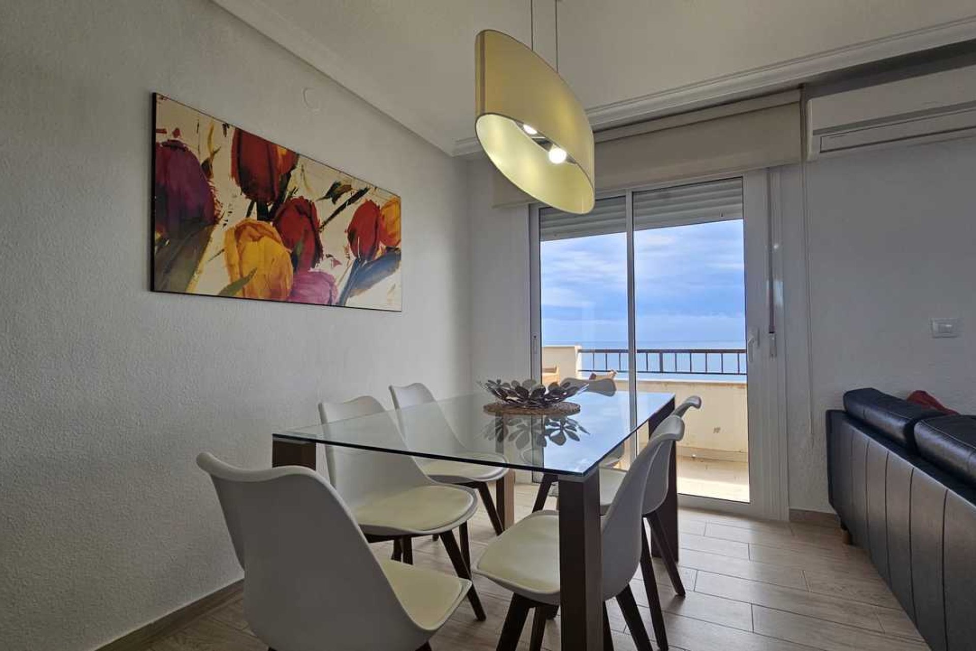 Resale - Apartment / flat - Mil Palmeras