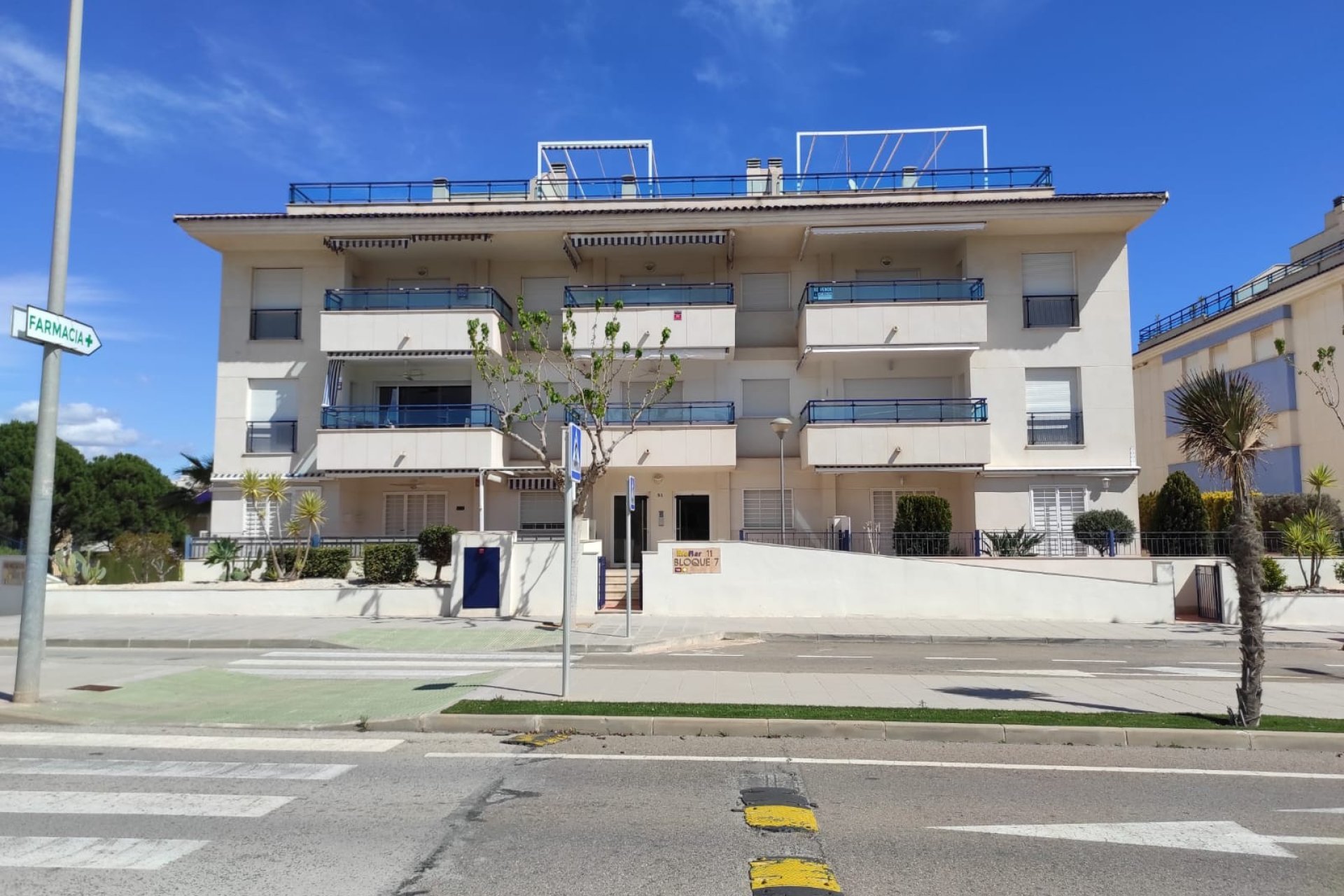 Resale - Apartment / flat - Mil Palmeras
