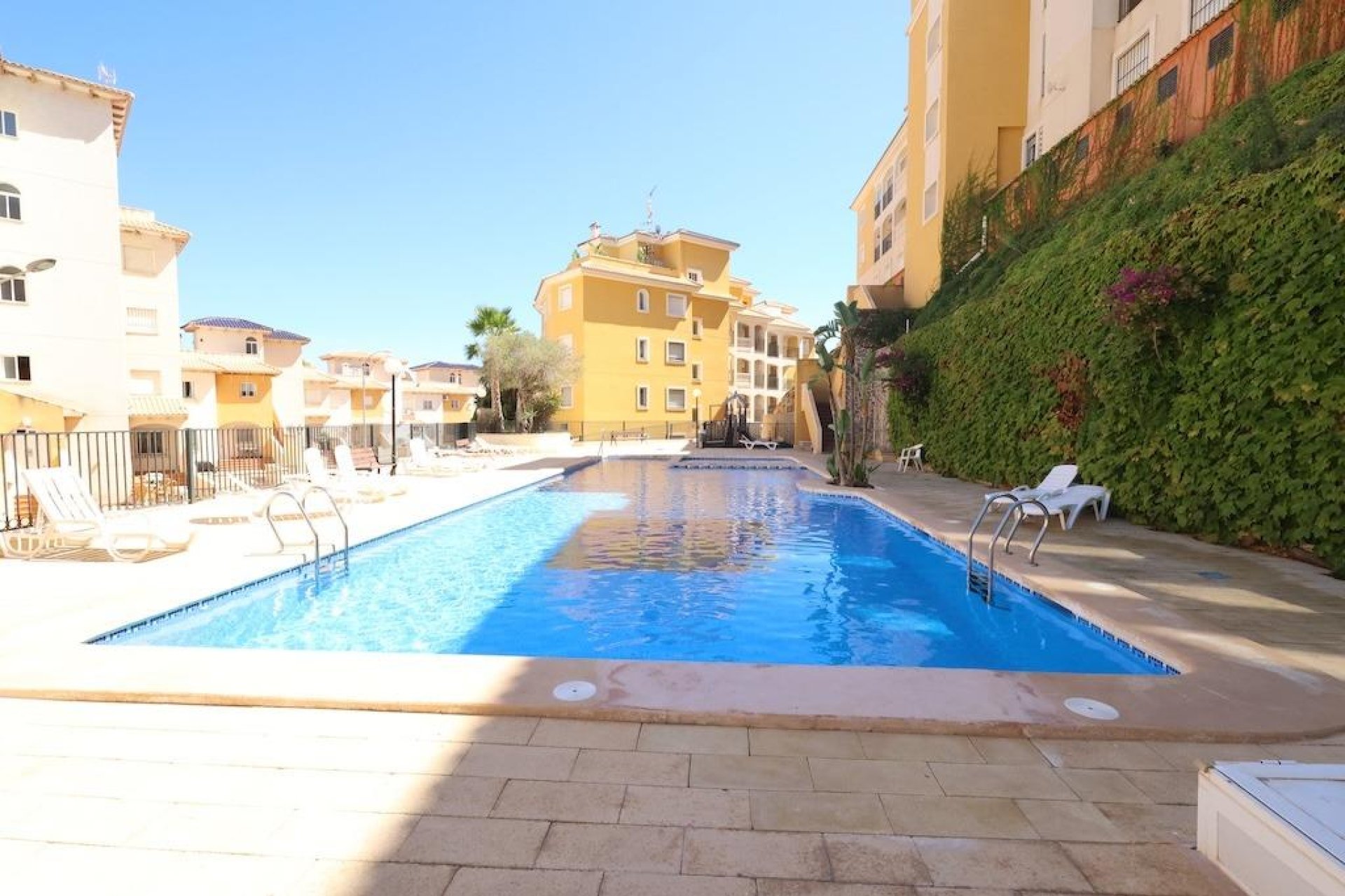 Resale - Apartment / flat - Orihuela Costa - Campoamor