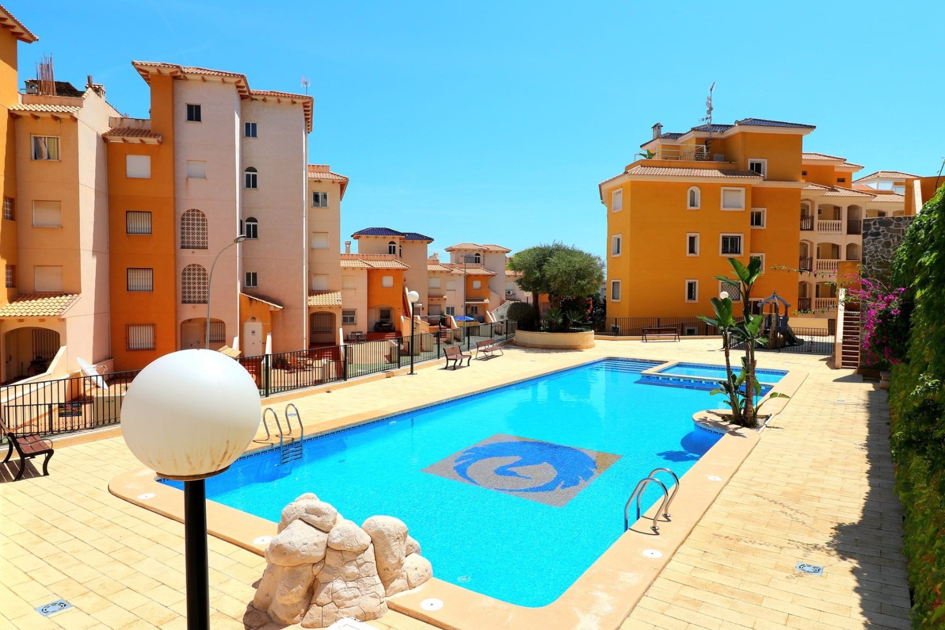 Resale - Apartment / flat - Orihuela Costa - Campoamor