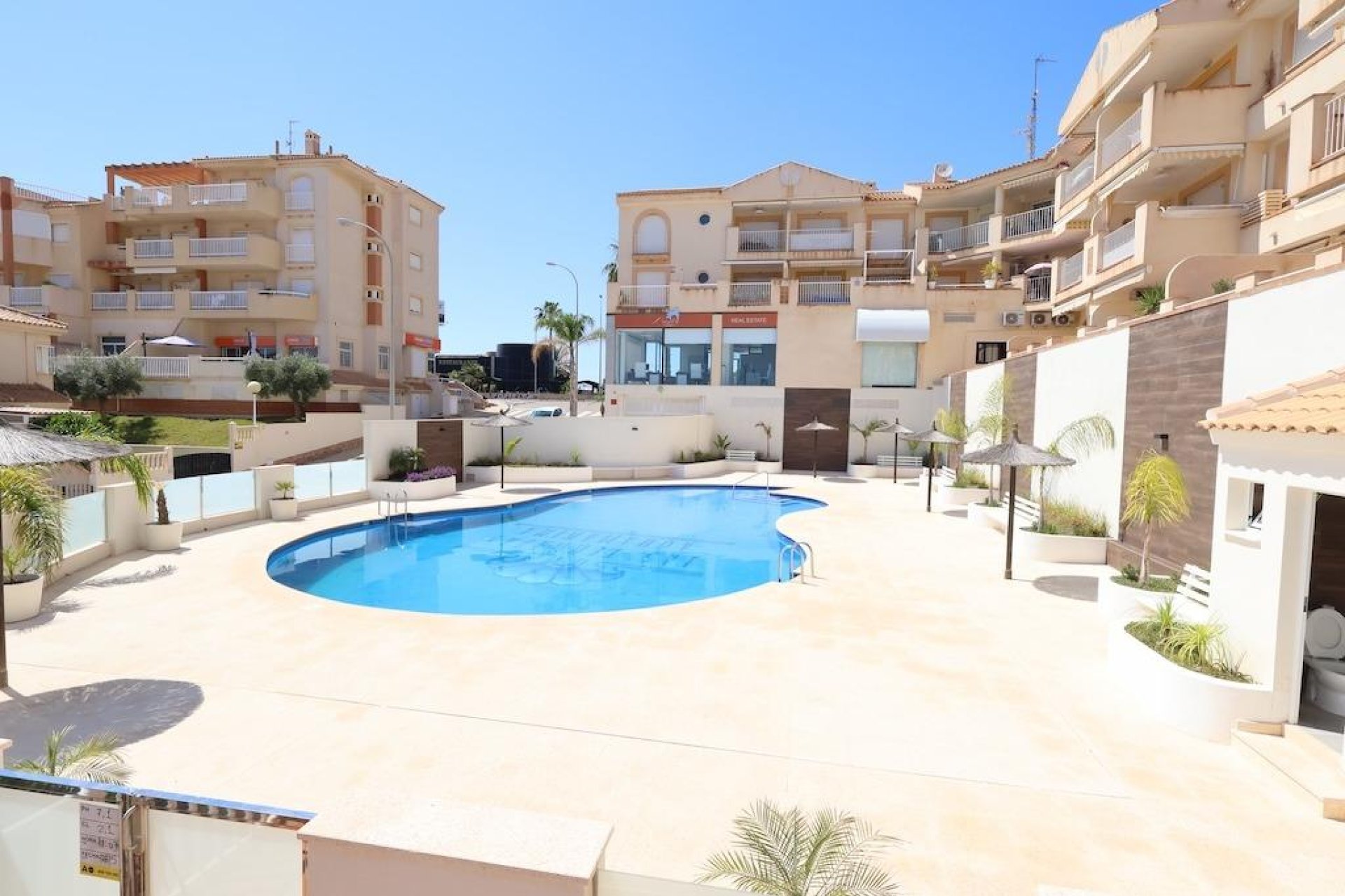 Resale - Apartment / flat - Orihuela Costa - Campoamor