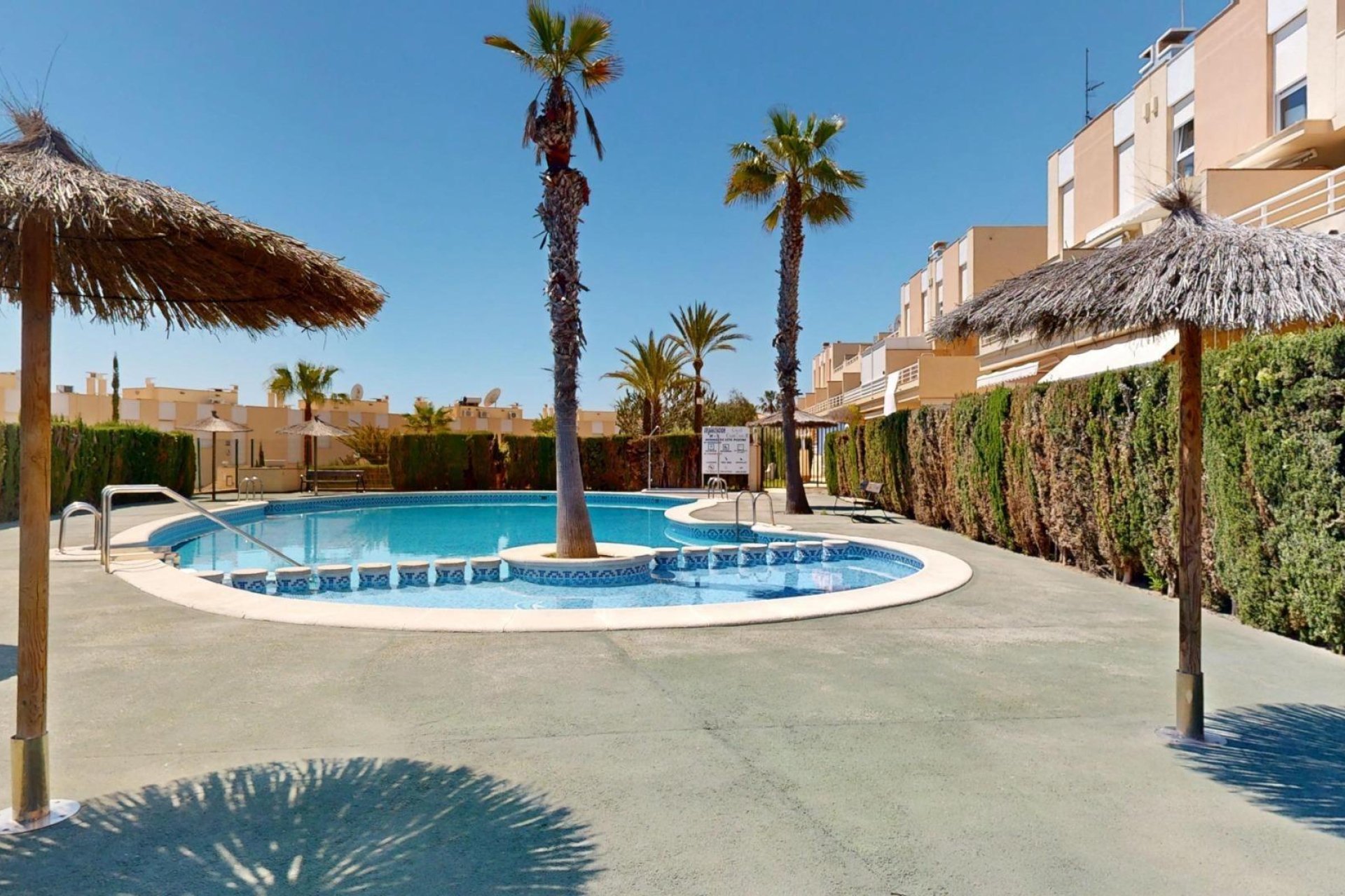 Resale - Apartment / flat - Orihuela Costa - Campoamor
