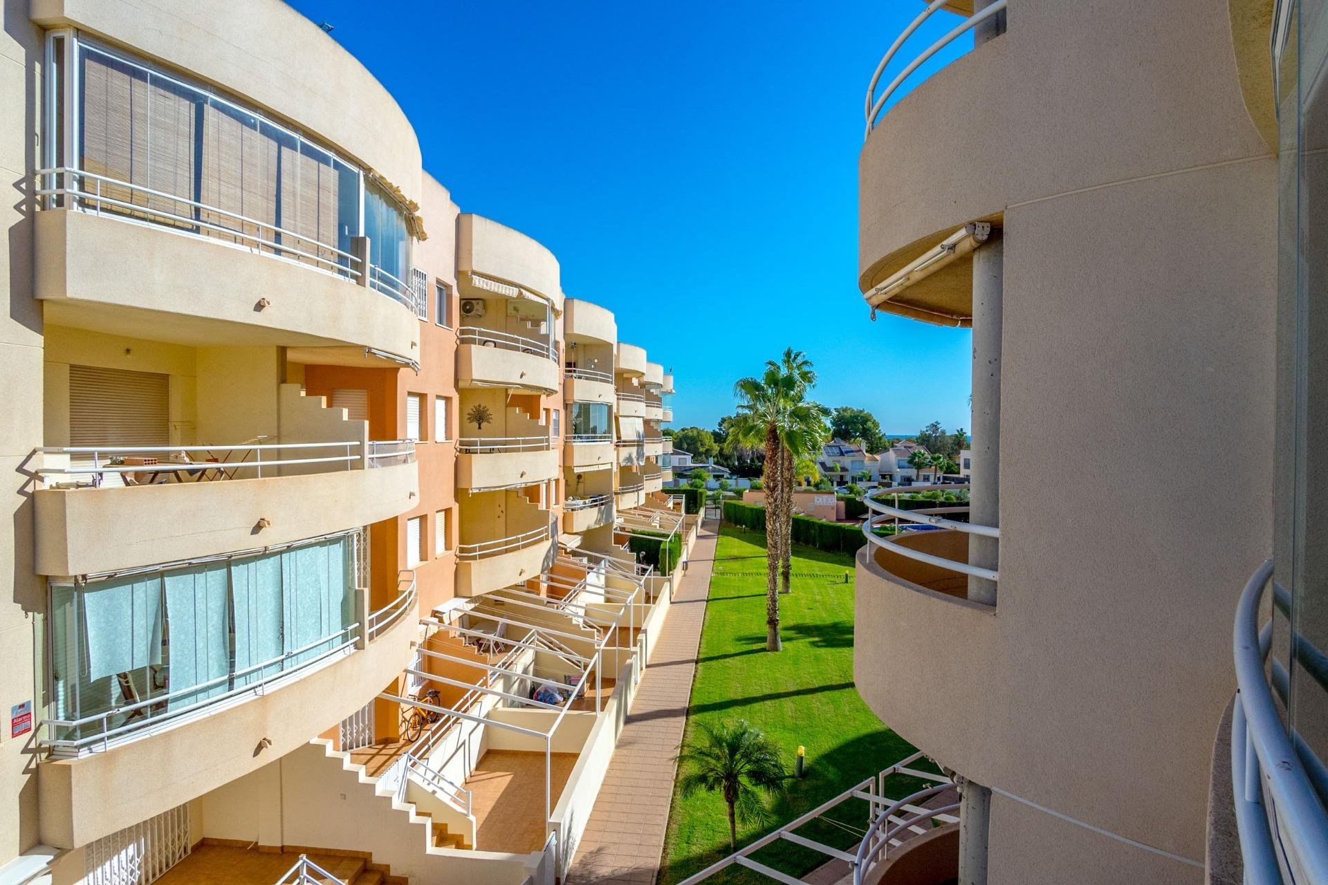 Resale - Apartment / flat - Orihuela Costa - Campoamor