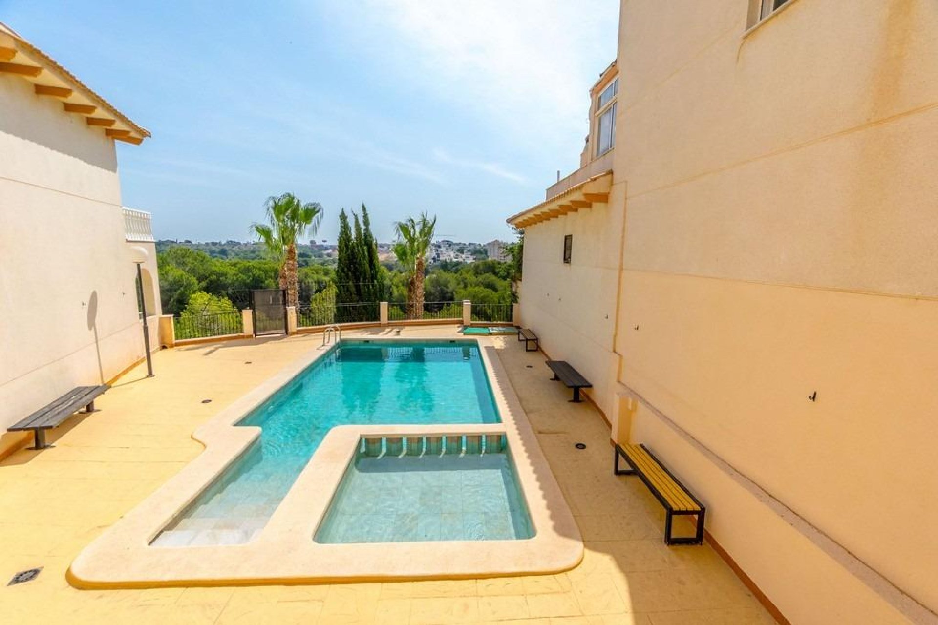 Resale - Apartment / flat - Orihuela Costa - Campoamor