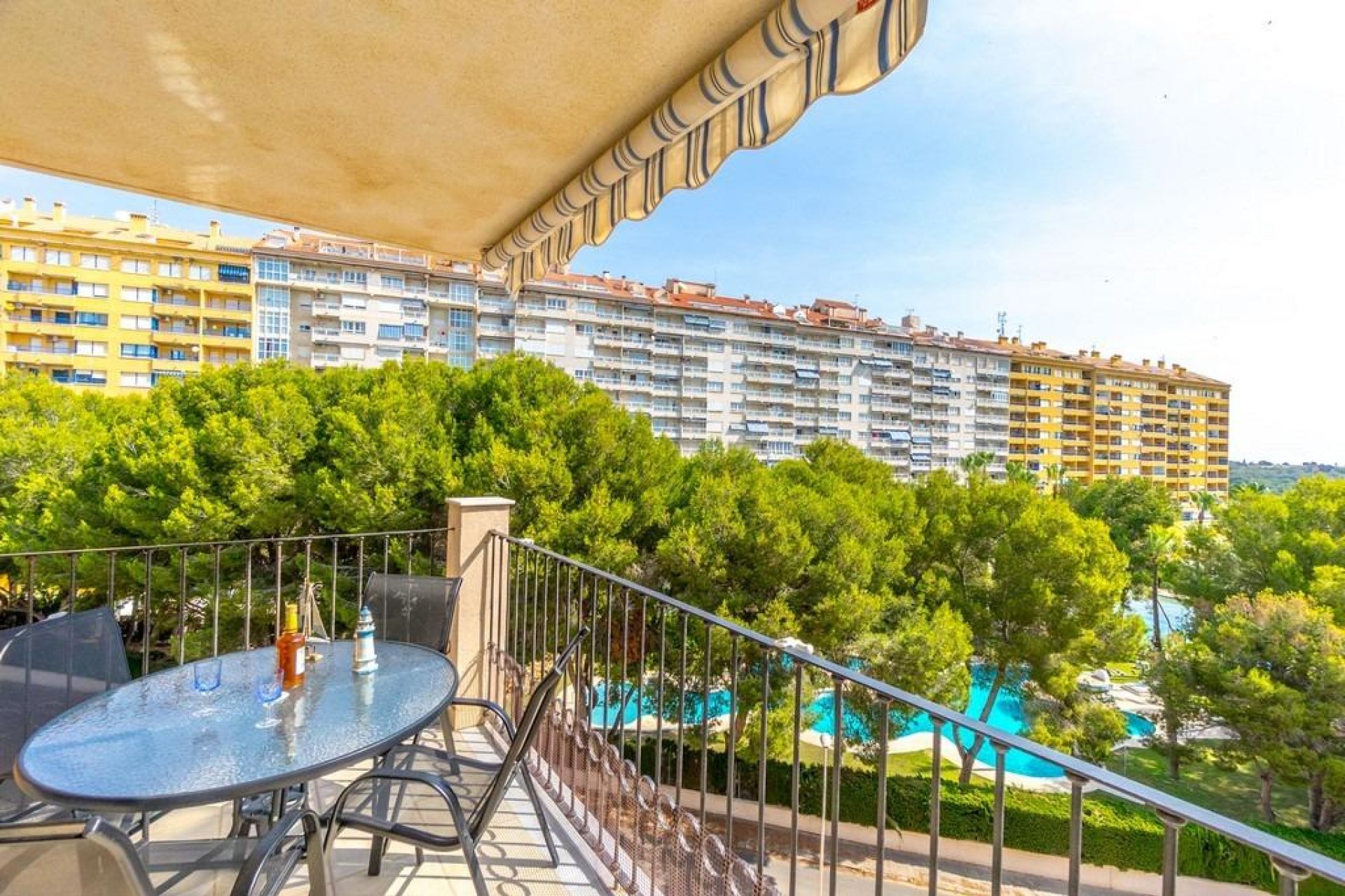 Resale - Apartment / flat - Orihuela Costa - Campoamor