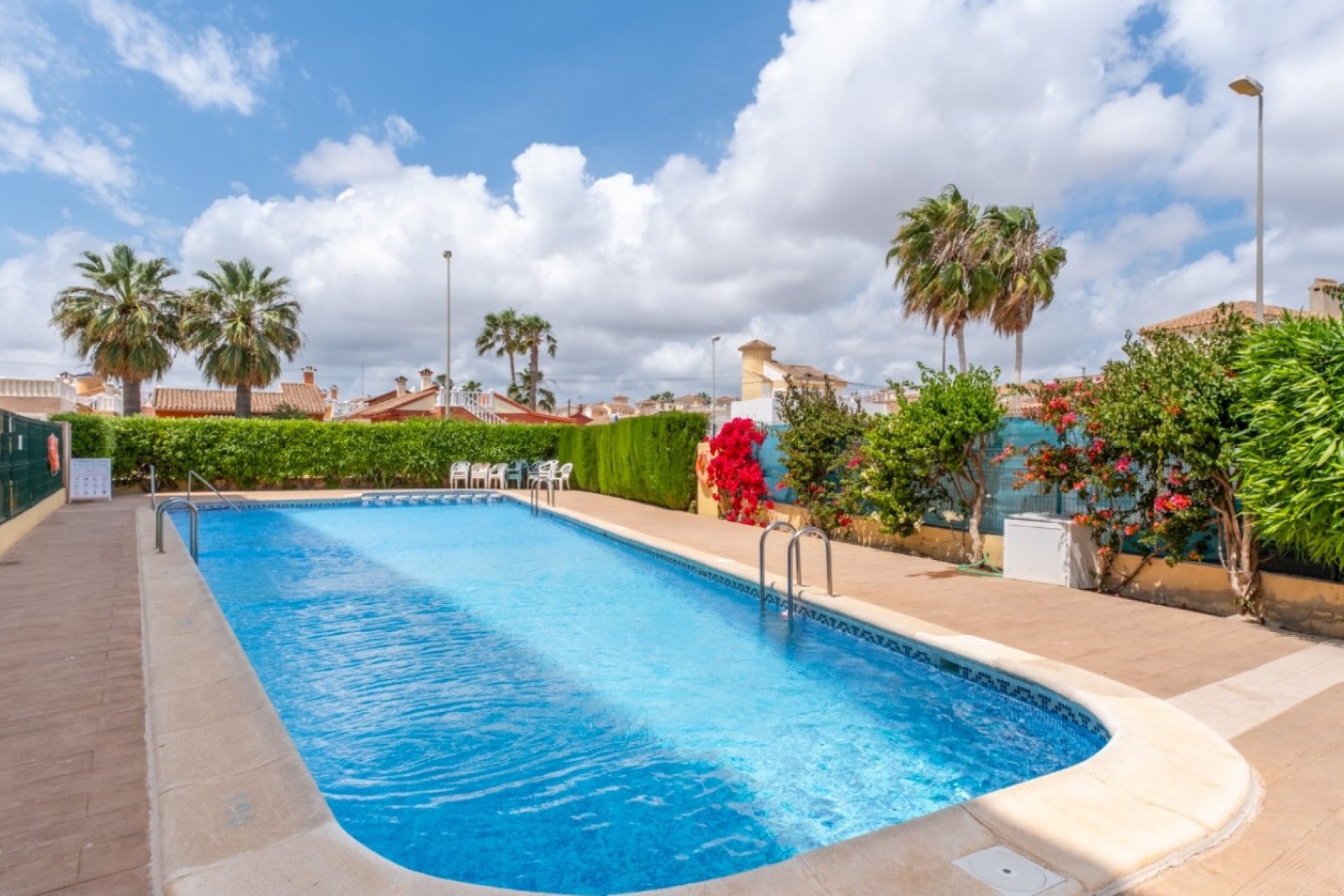 Resale - Apartment / flat - Orihuela Costa - La Florida