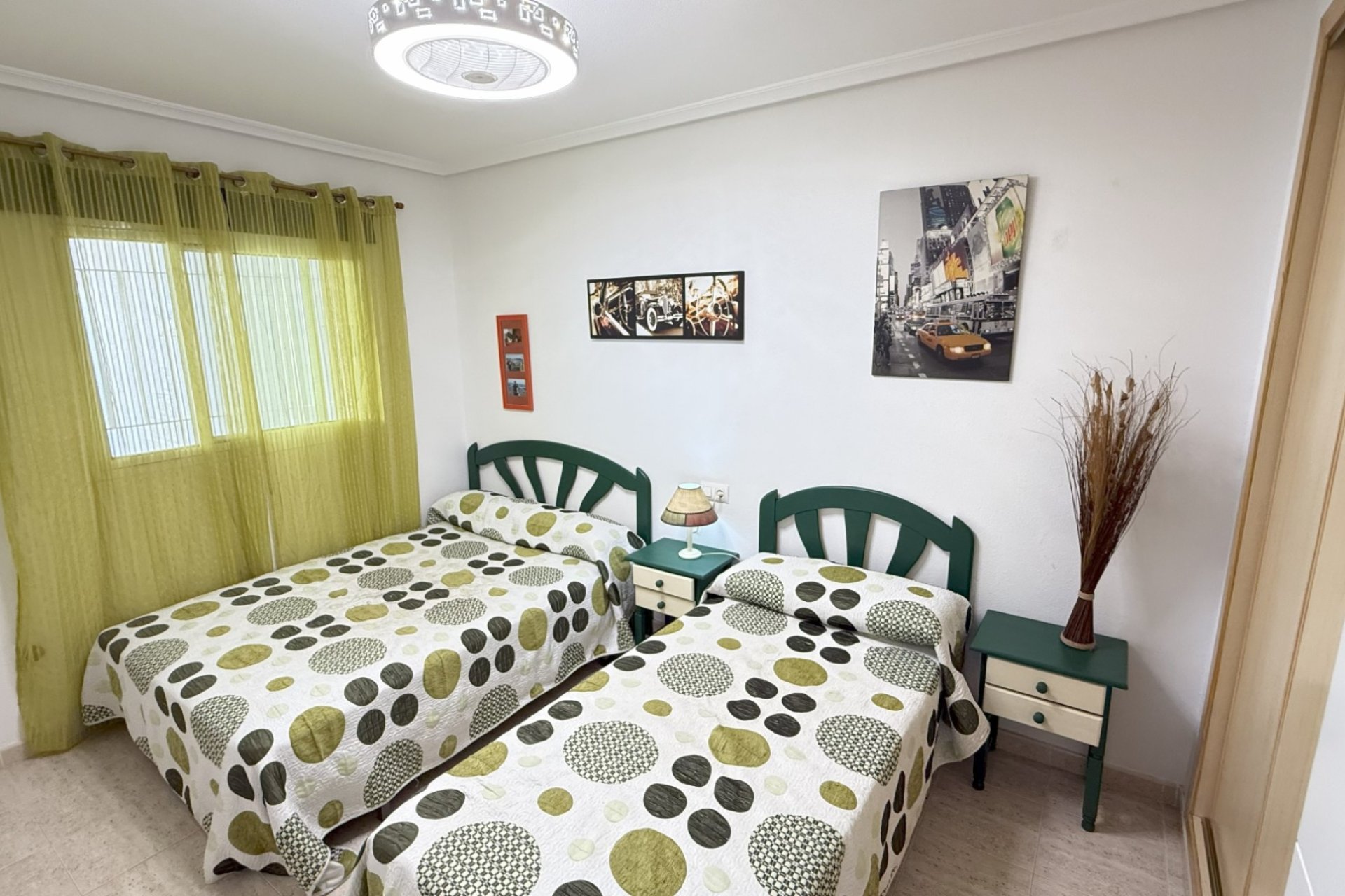Resale - Apartment / flat - Orihuela Costa - La Zenia