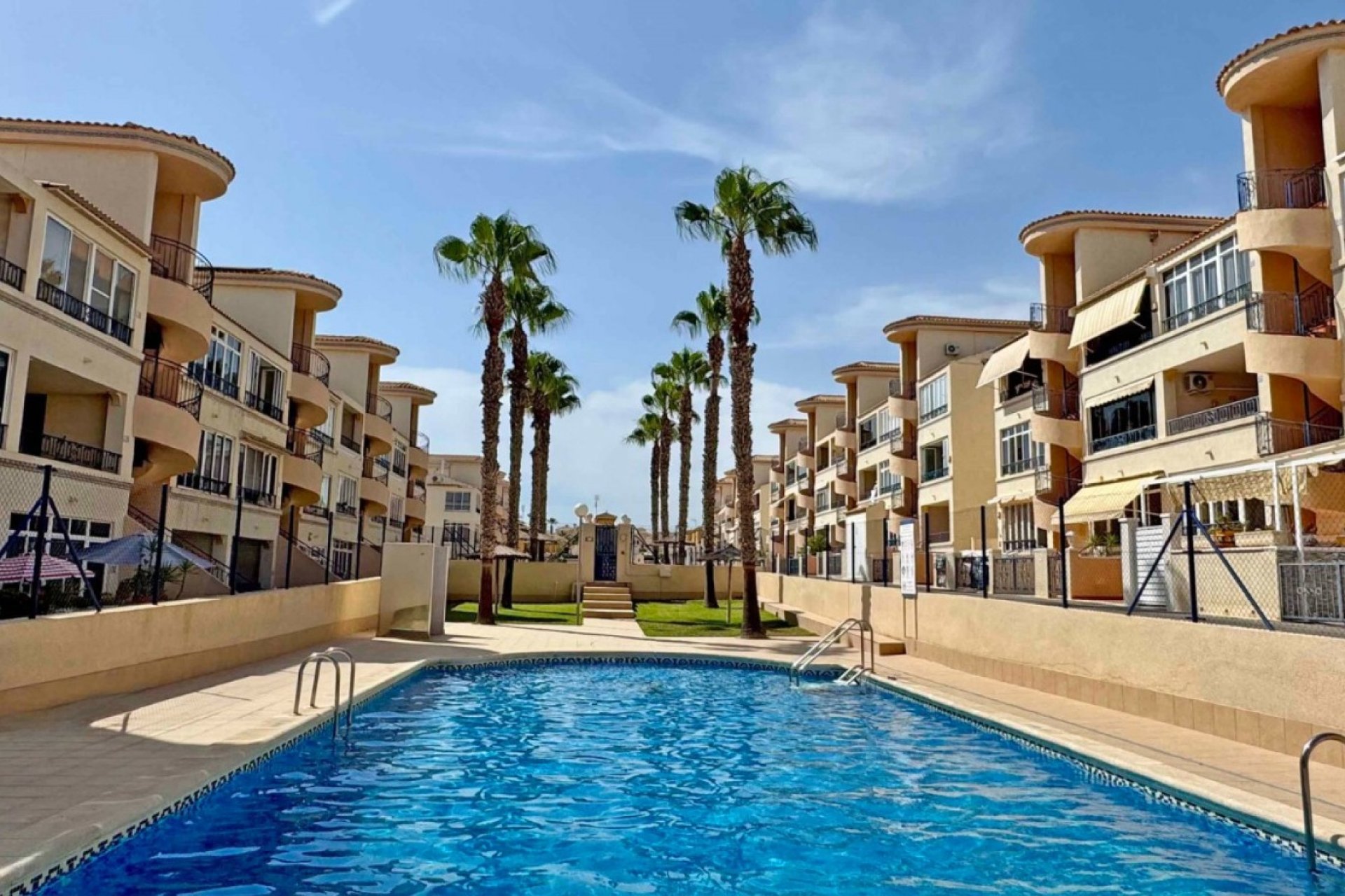 Resale - Apartment / flat - Orihuela Costa - Los Altos