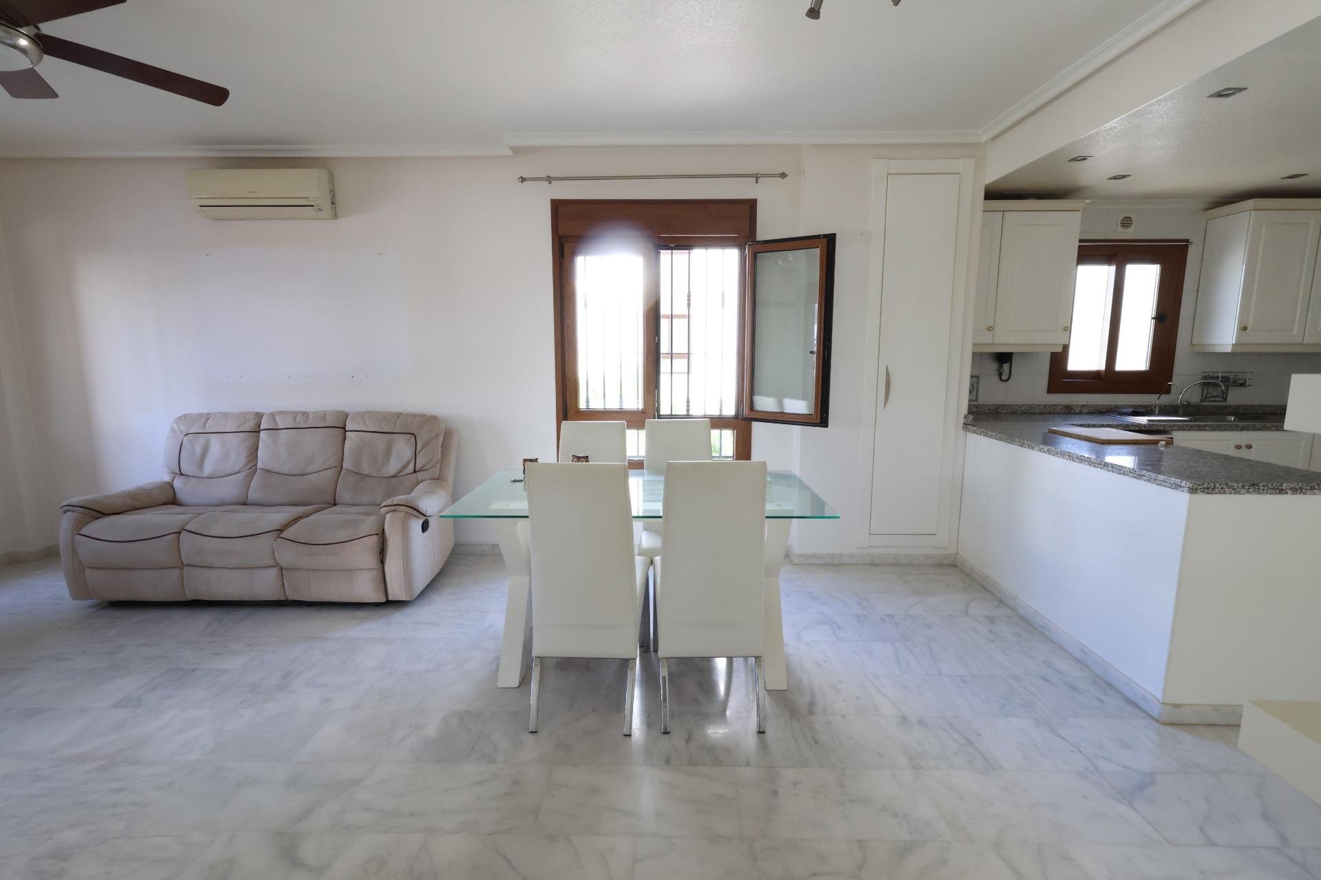 Resale - Apartment / flat - Orihuela Costa - PAU 8