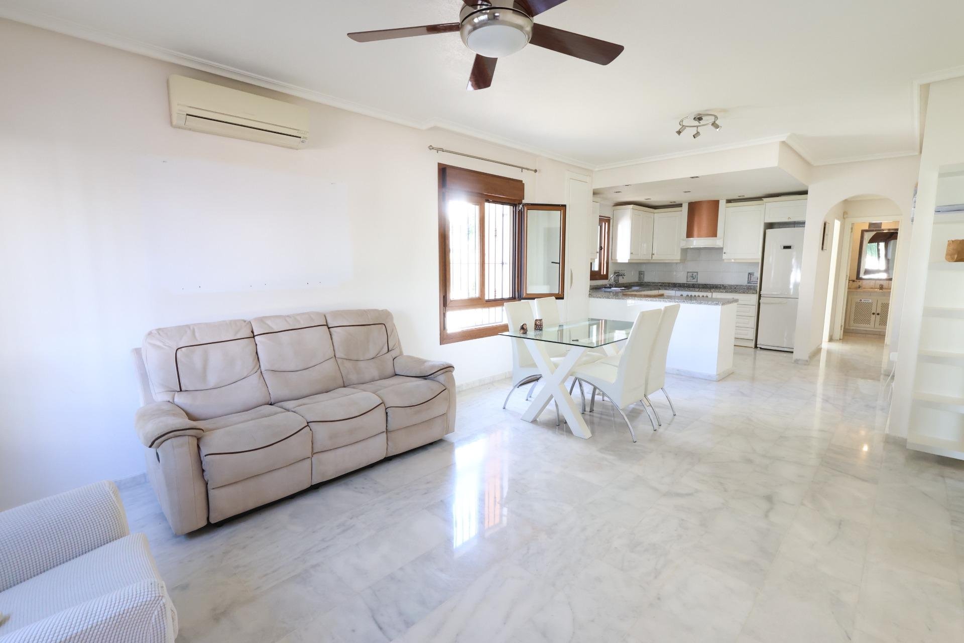 Resale - Apartment / flat - Orihuela Costa - PAU 8