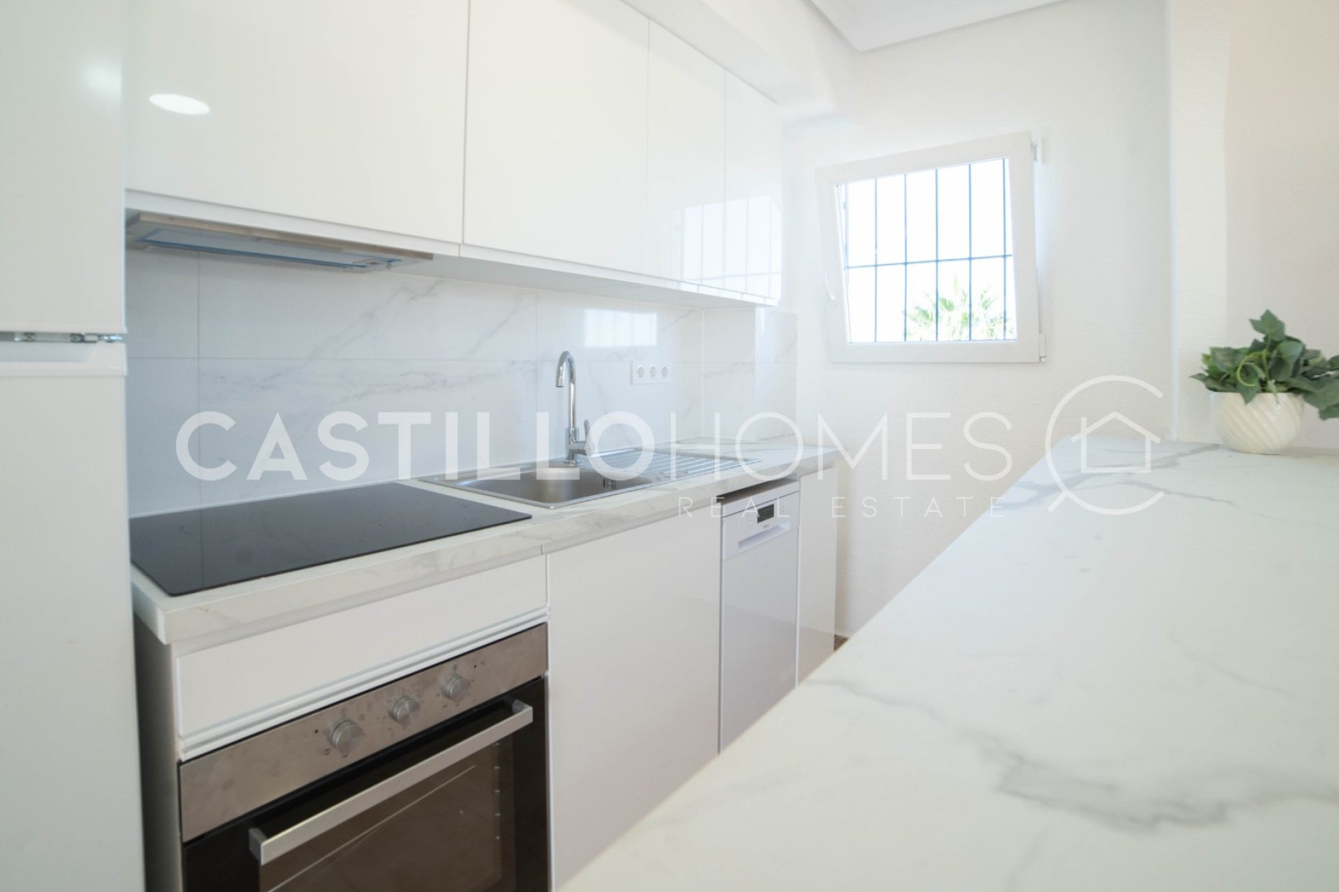 Resale - Apartment / flat - Orihuela Costa - Punta Prima