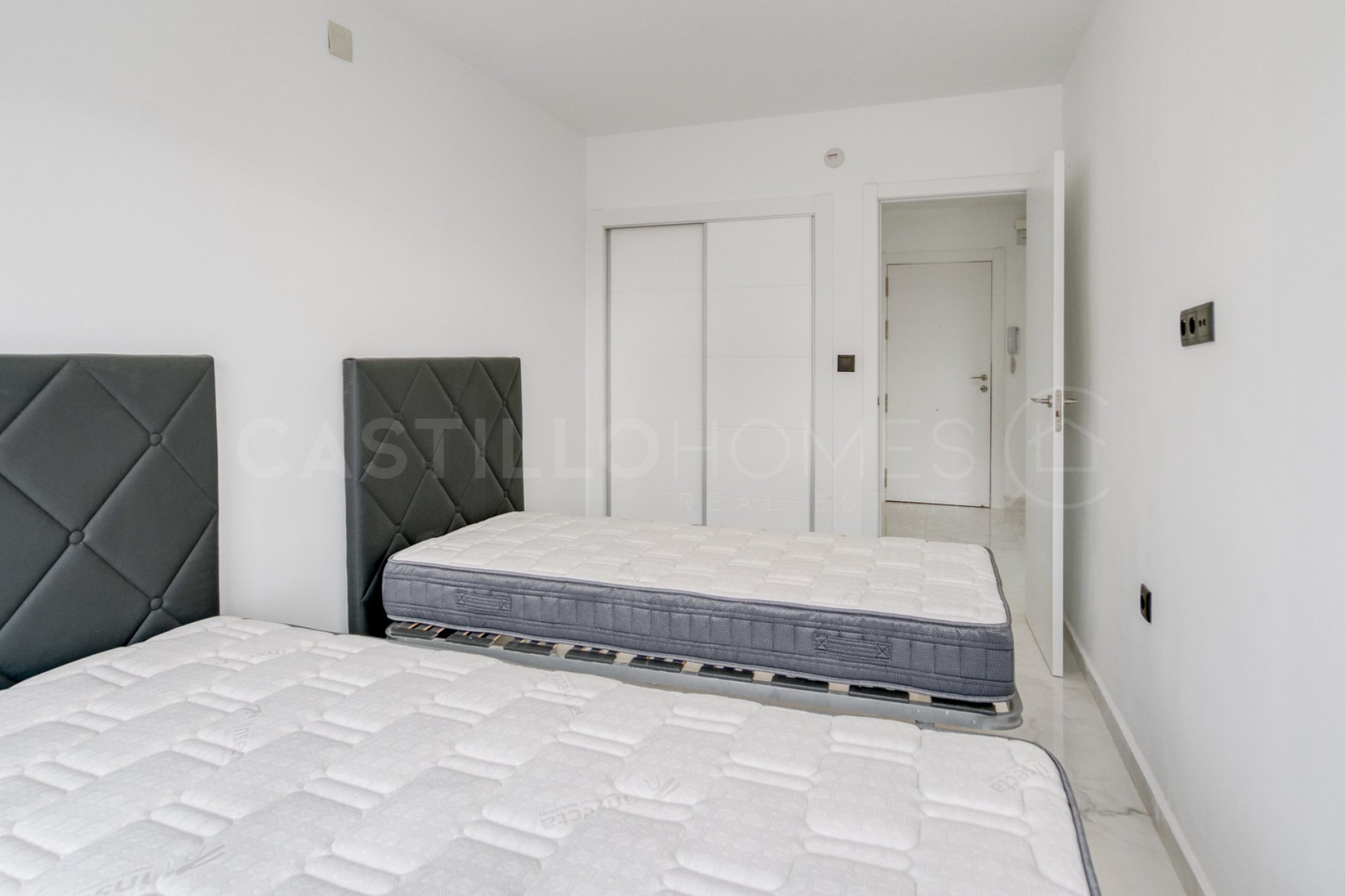 Resale - Apartment / flat - Orihuela Costa - Punta Prima