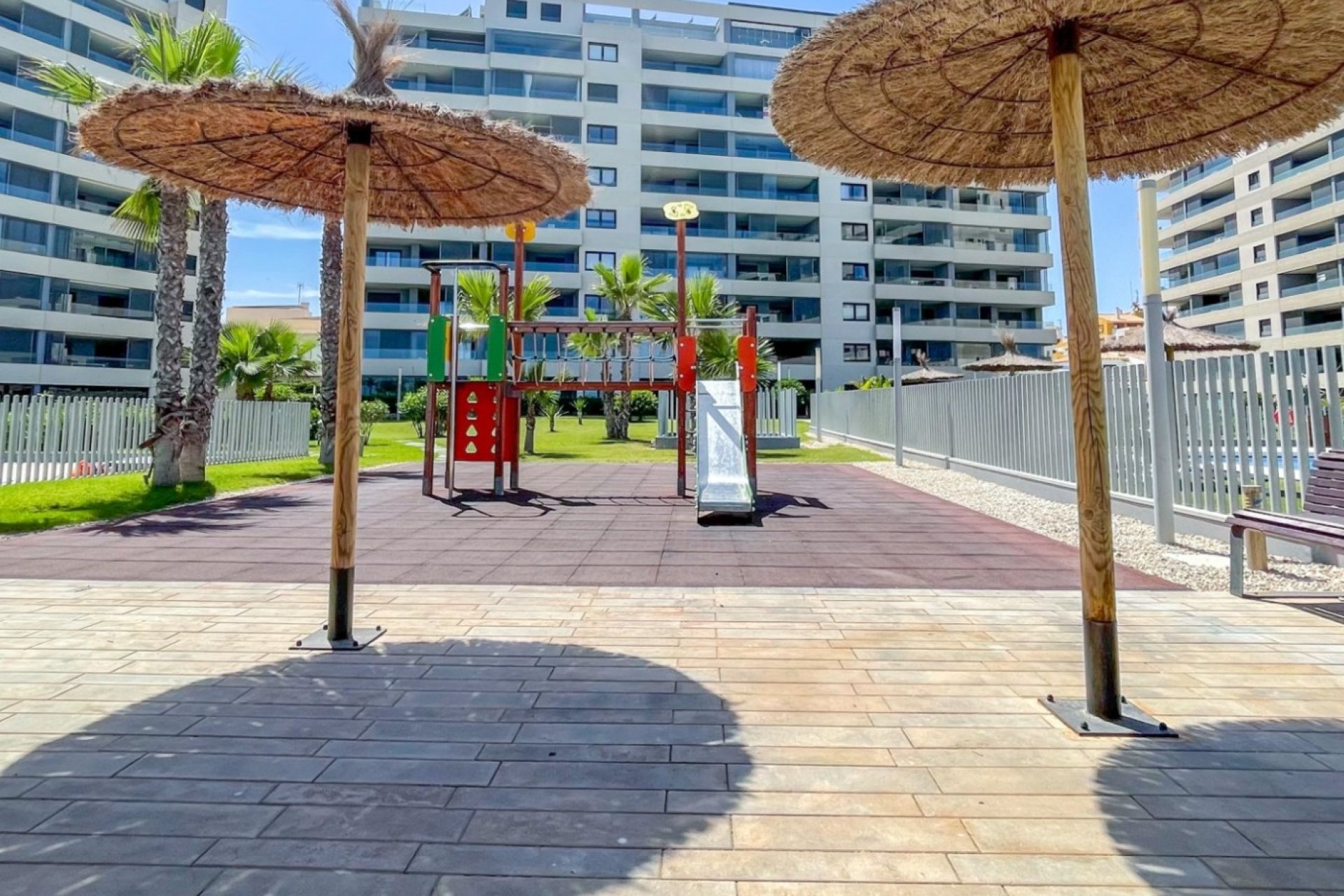 Resale - Apartment / flat - Orihuela Costa - Punta Prima