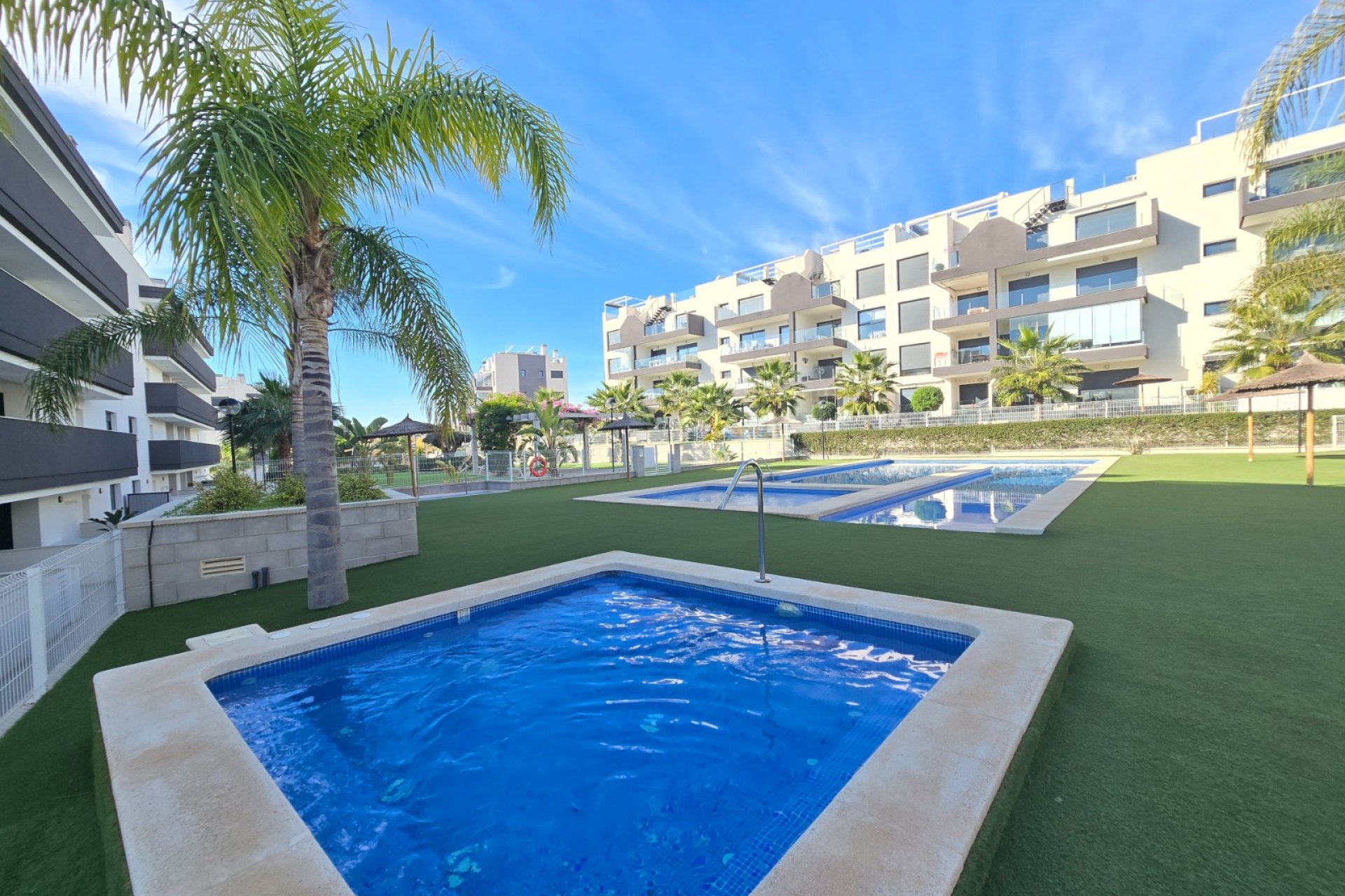 Resale - Apartment / flat - Orihuela Costa - Villamartín *