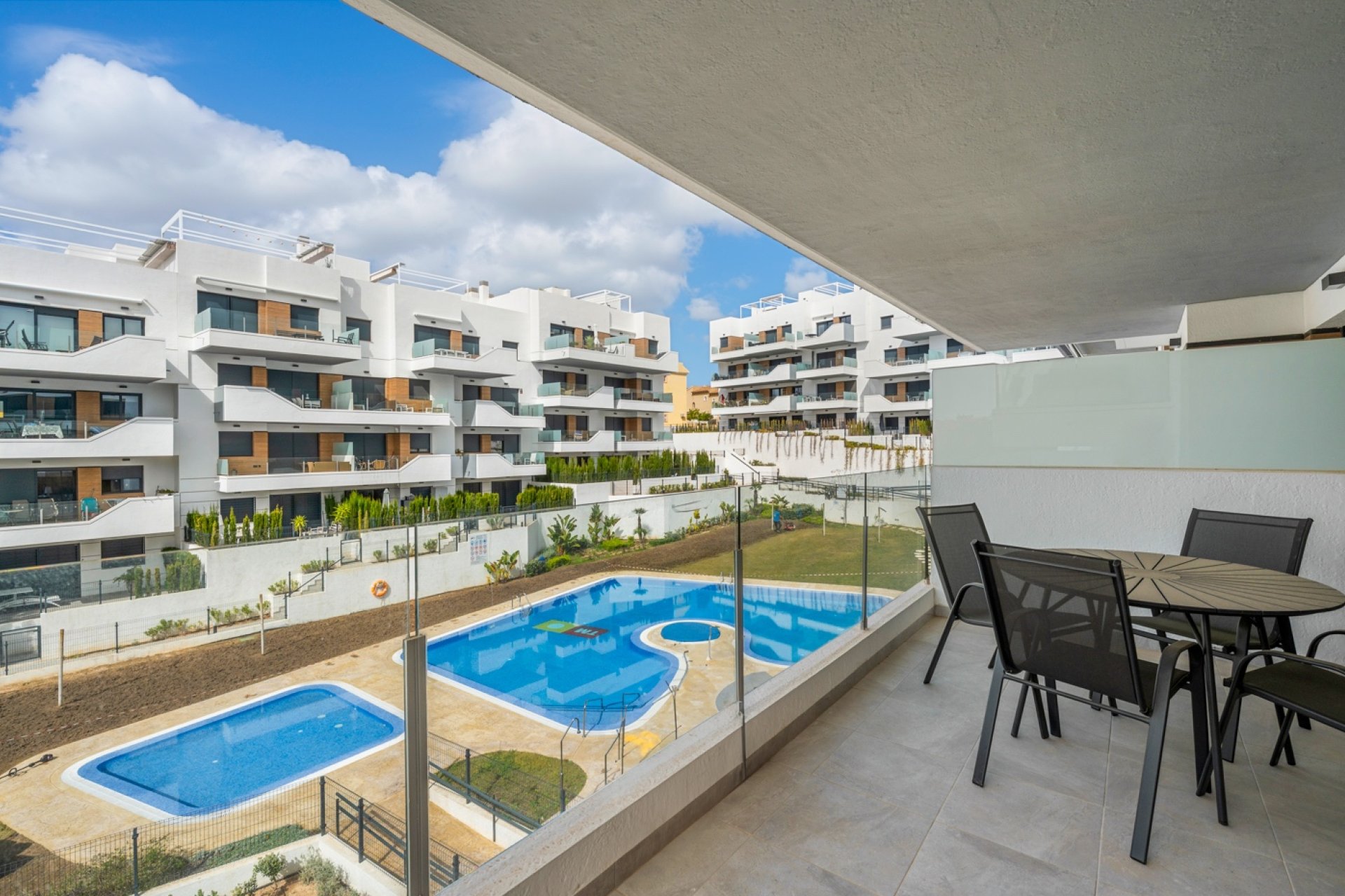 Resale - Apartment / flat - Orihuela Costa - Villamartin