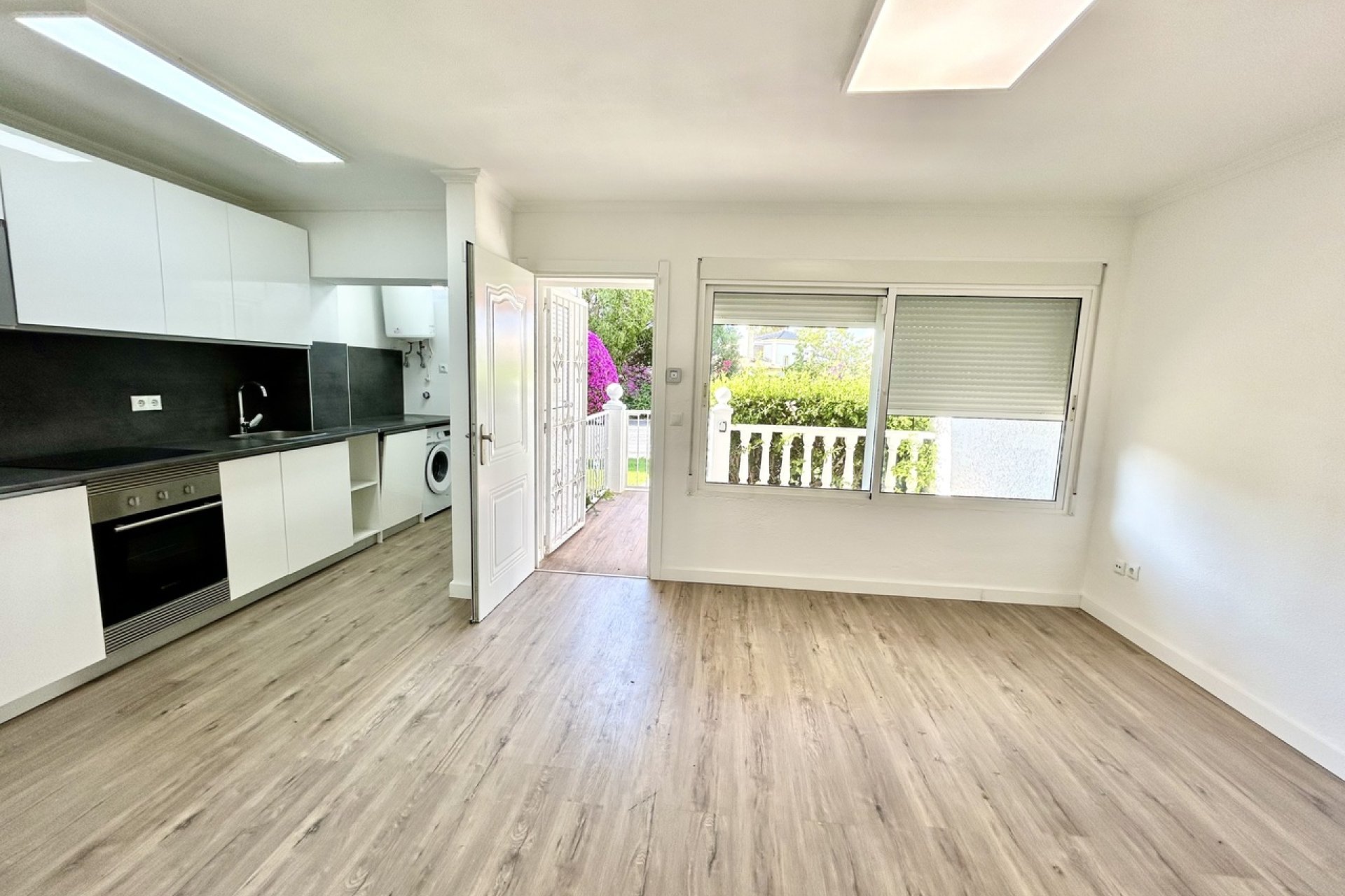 Resale - Apartment / flat - Orihuela Costa - Villamartin