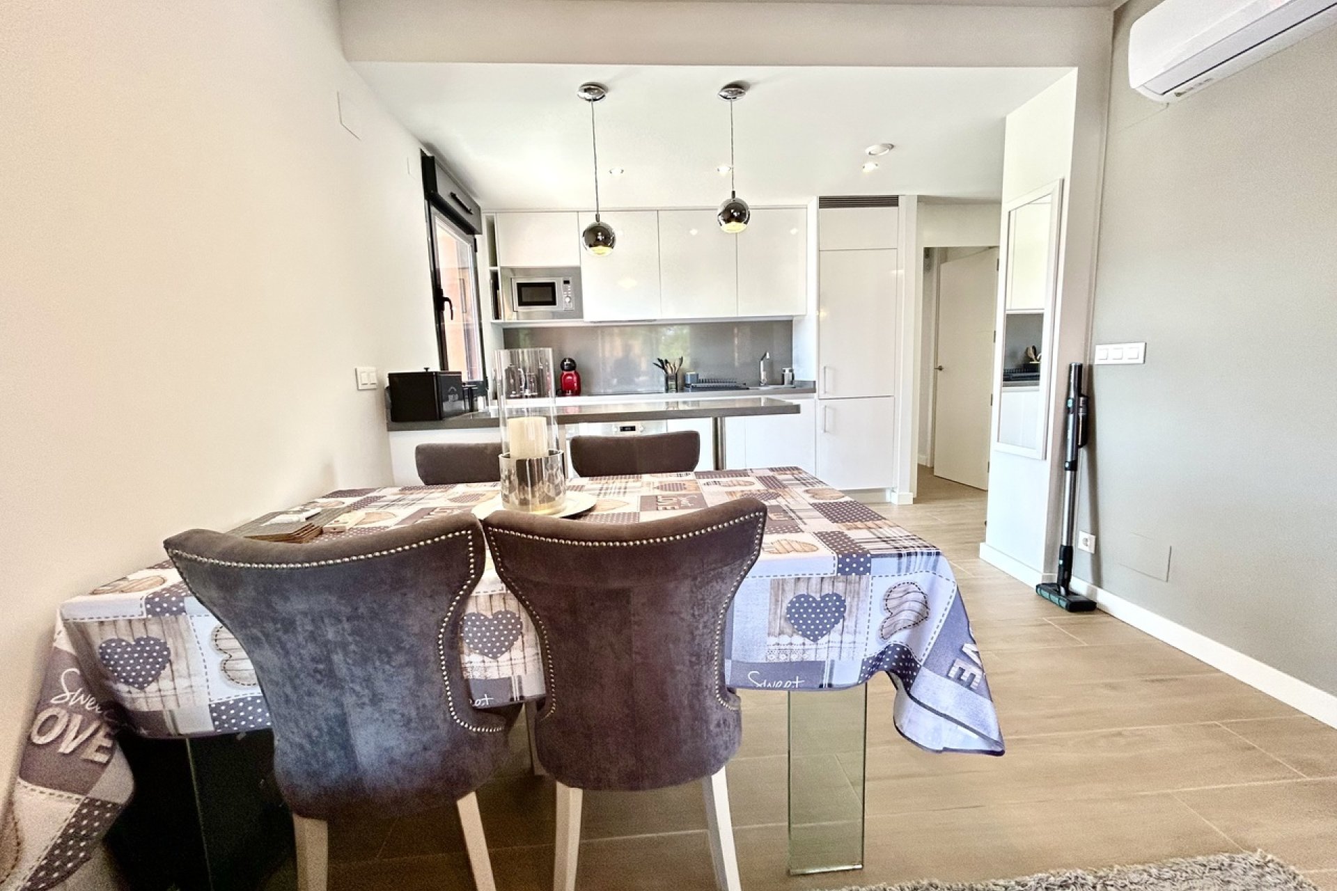 Resale - Apartment / flat - Orihuela Costa - Villamartin