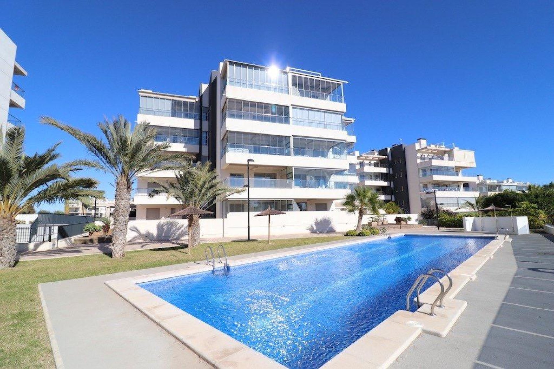 Resale - Apartment / flat - Orihuela Costa - Villamartin