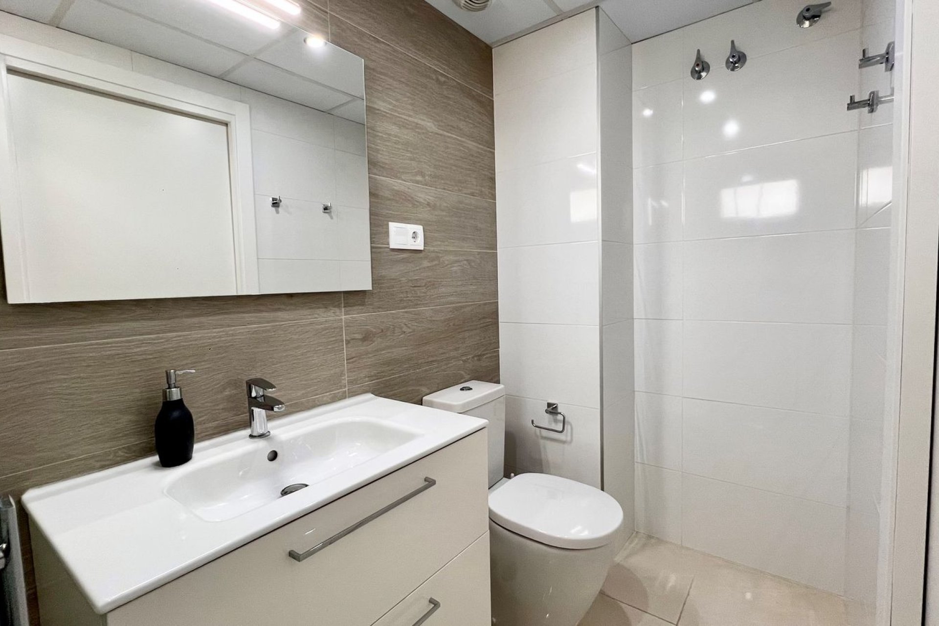 Resale - Apartment / flat - Orihuela Costa - Villamartín