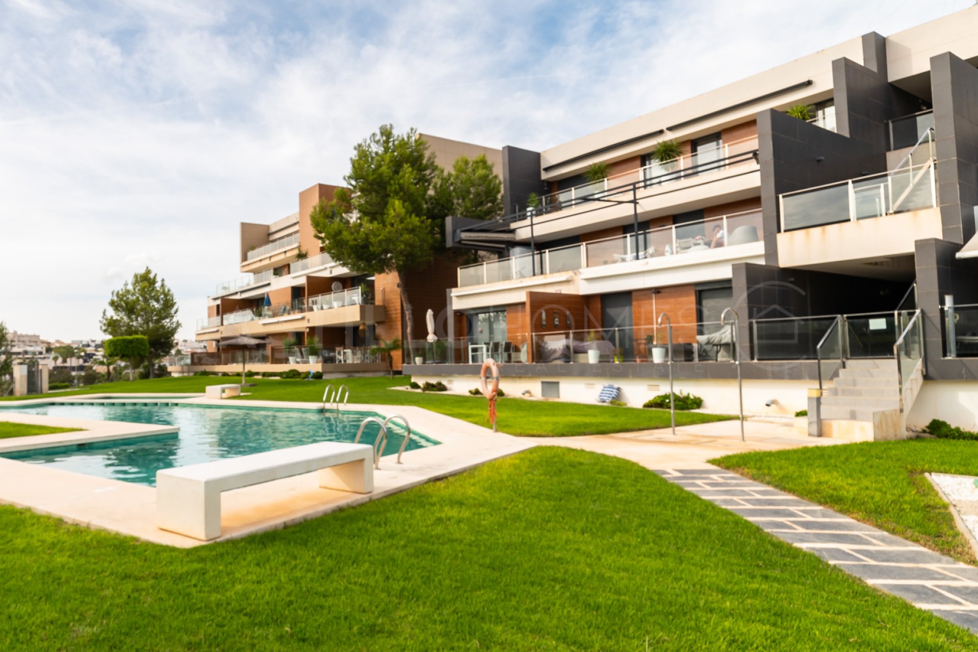 Resale - Apartment / flat - Orihuela Costa - Villamartín