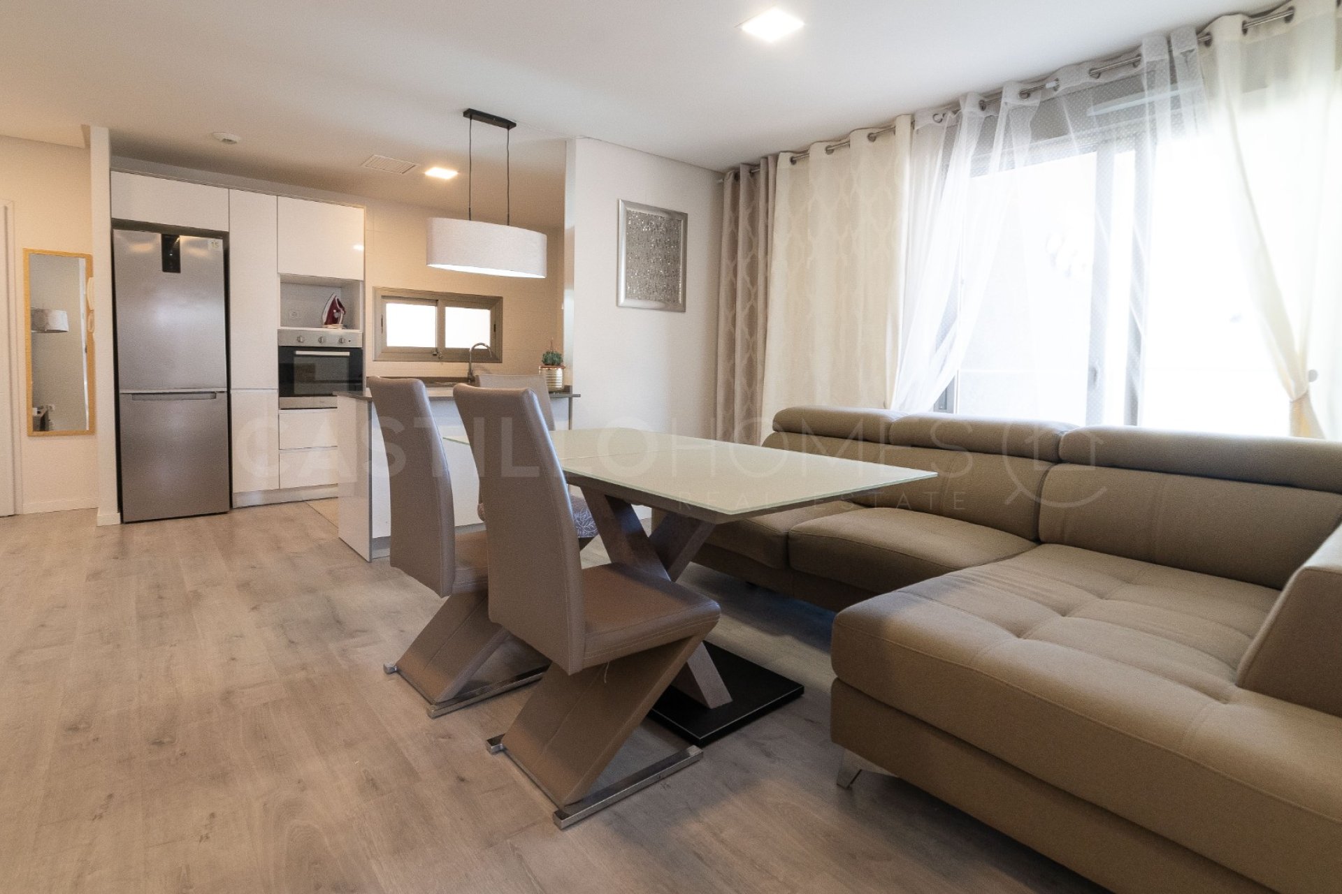 Resale - Apartment / flat - Orihuela Costa - Villamartín