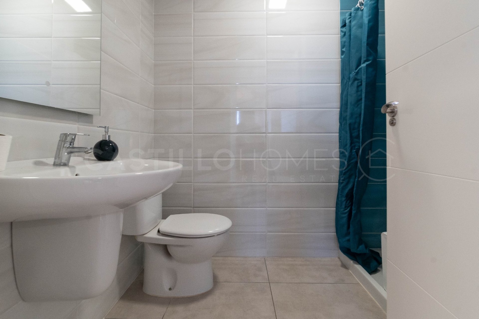 Resale - Apartment / flat - Orihuela Costa - Villamartín