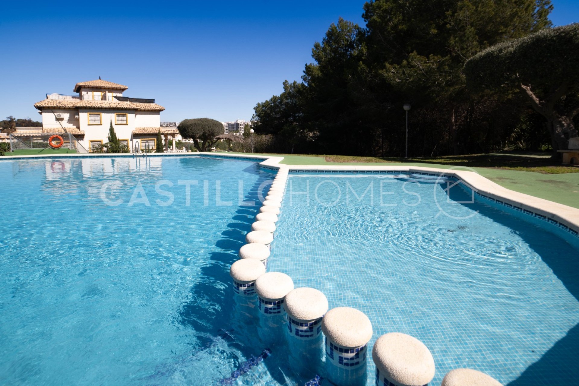 Resale - Apartment / flat - Orihuela Costa - Villamartín