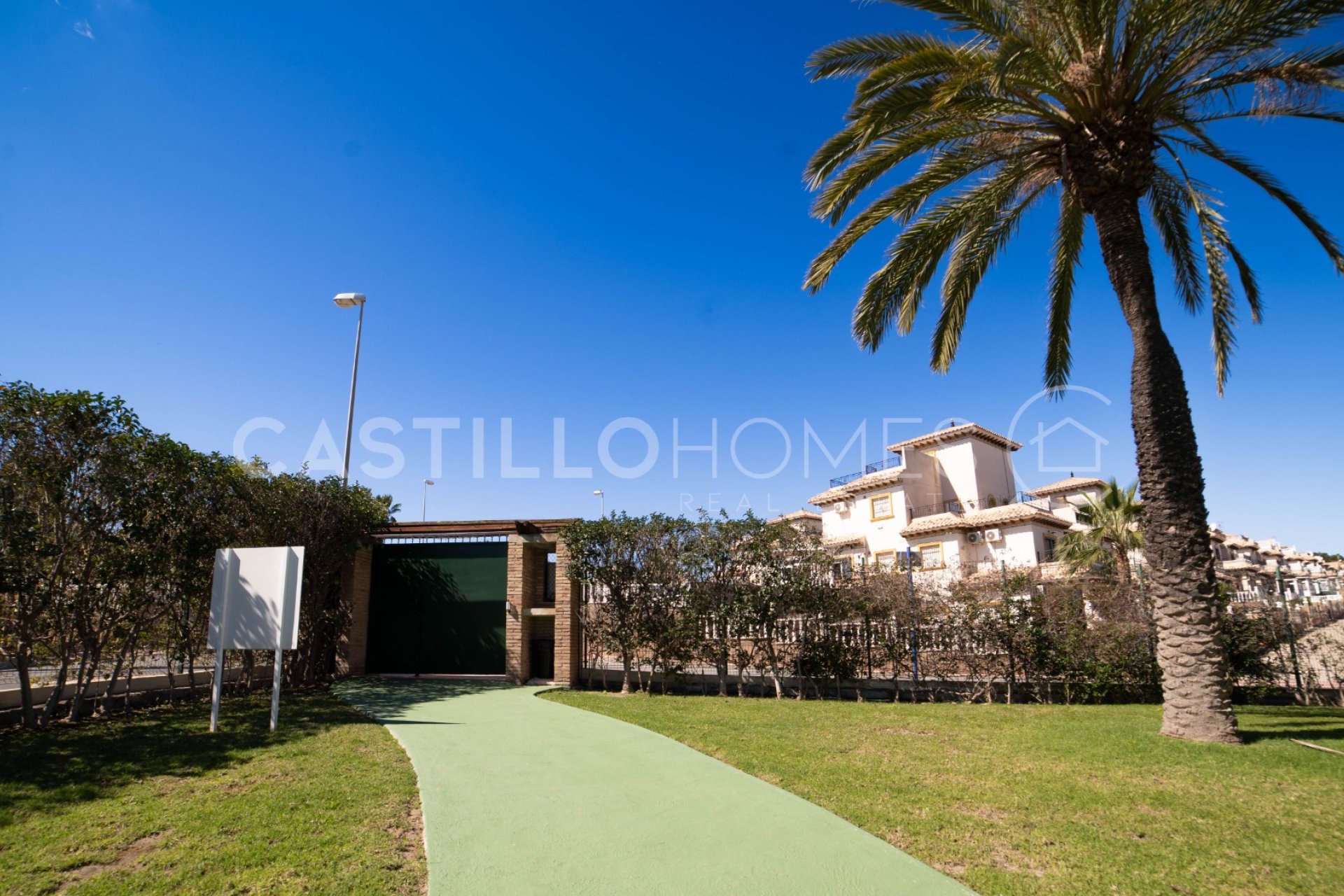 Resale - Apartment / flat - Orihuela Costa - Villamartín