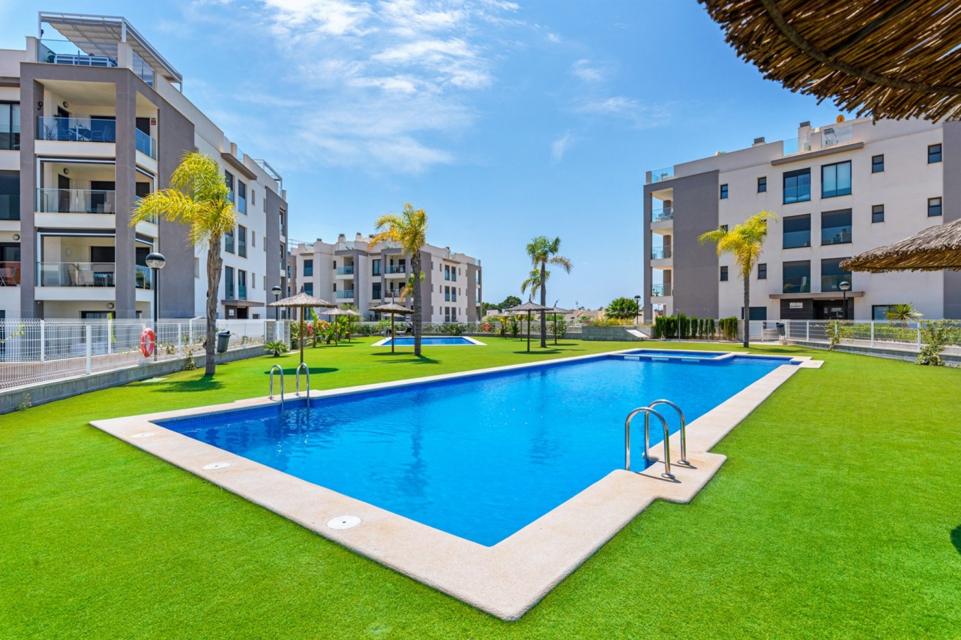 Resale - Apartment / flat - Orihuela Costa - Villamartín