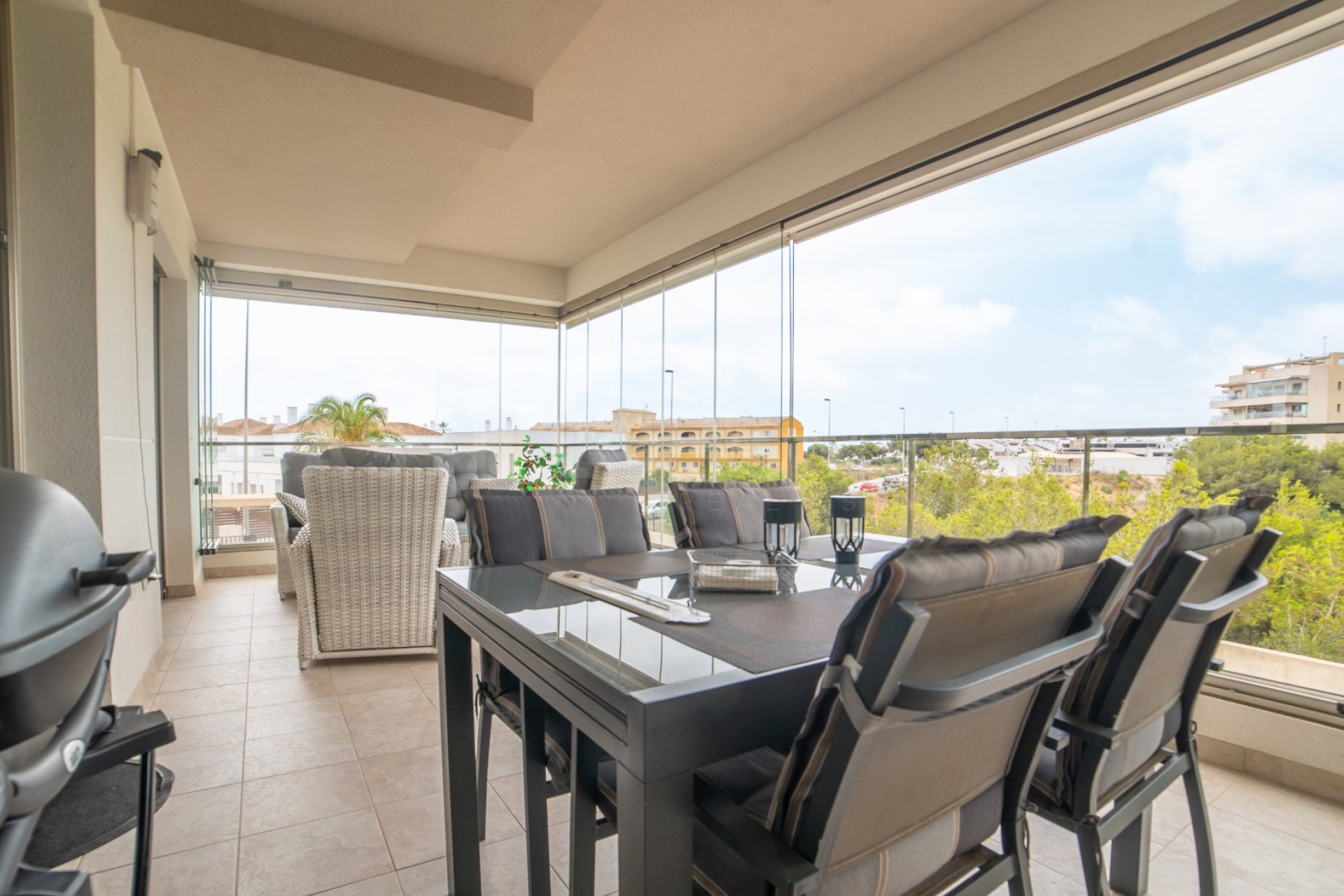 Resale - Apartment / flat - Orihuela Costa - Villamartín