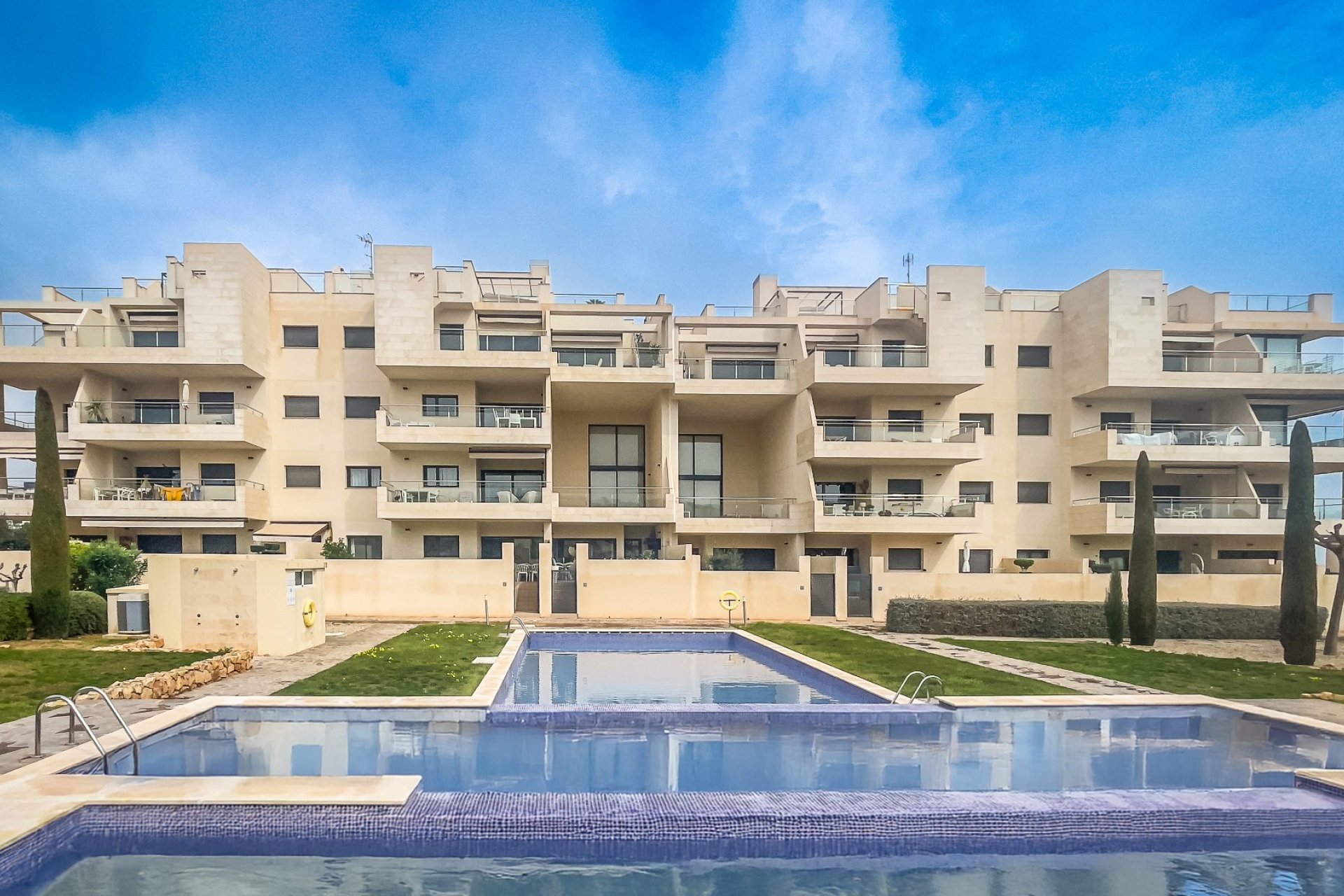 Resale - Apartment / flat - Orihuela Costa