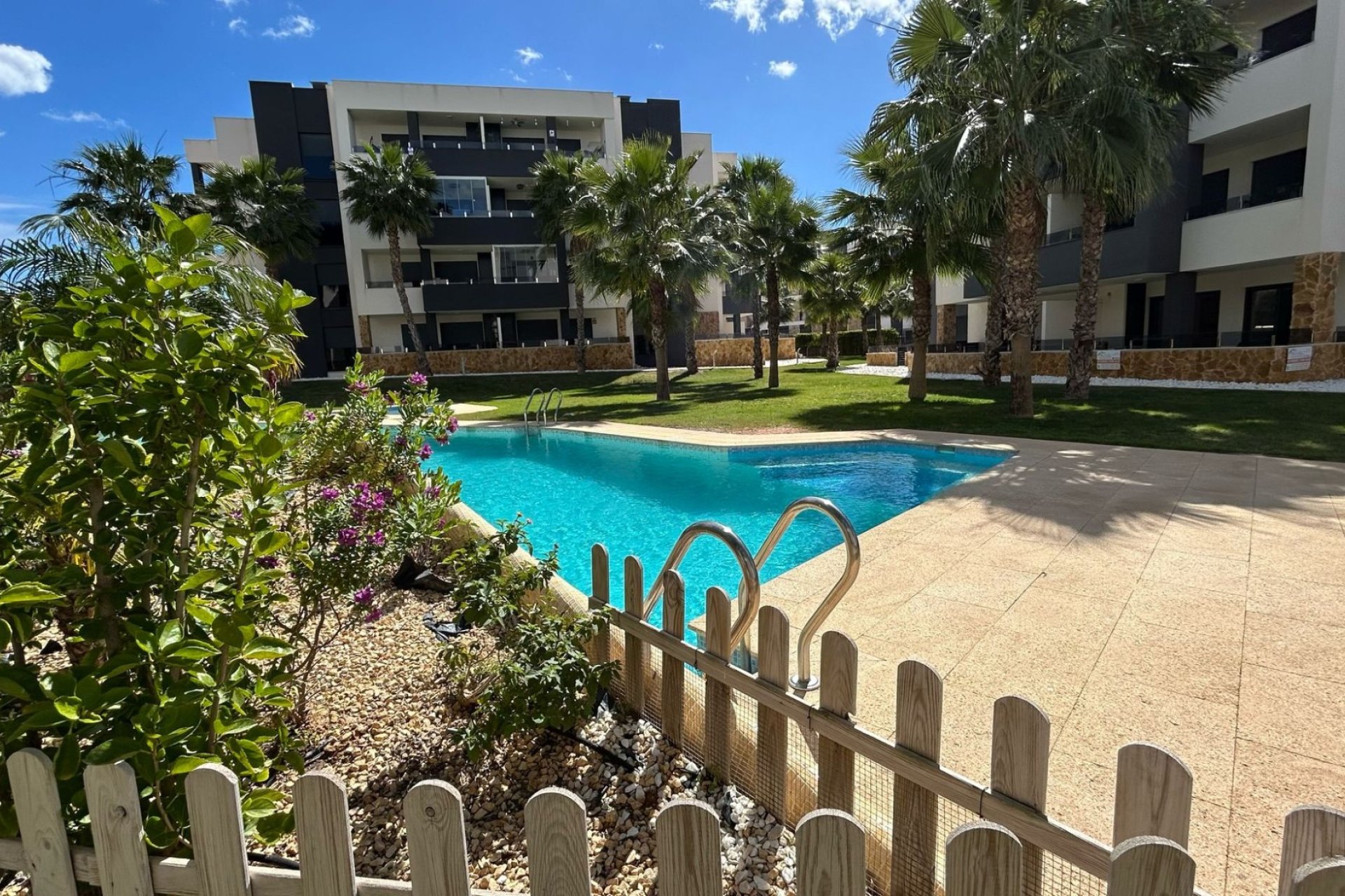 Resale - Apartment / flat - Orihuela Costa