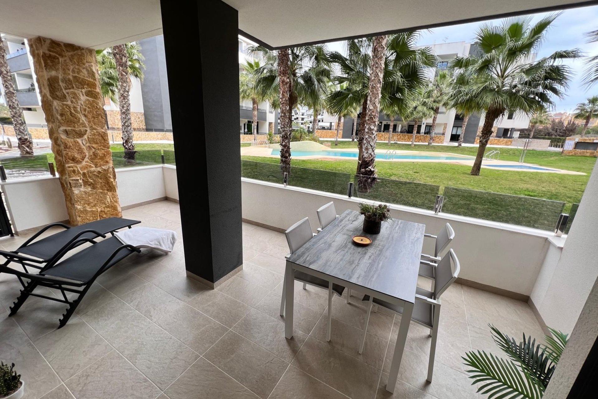 Resale - Apartment / flat - Orihuela Costa