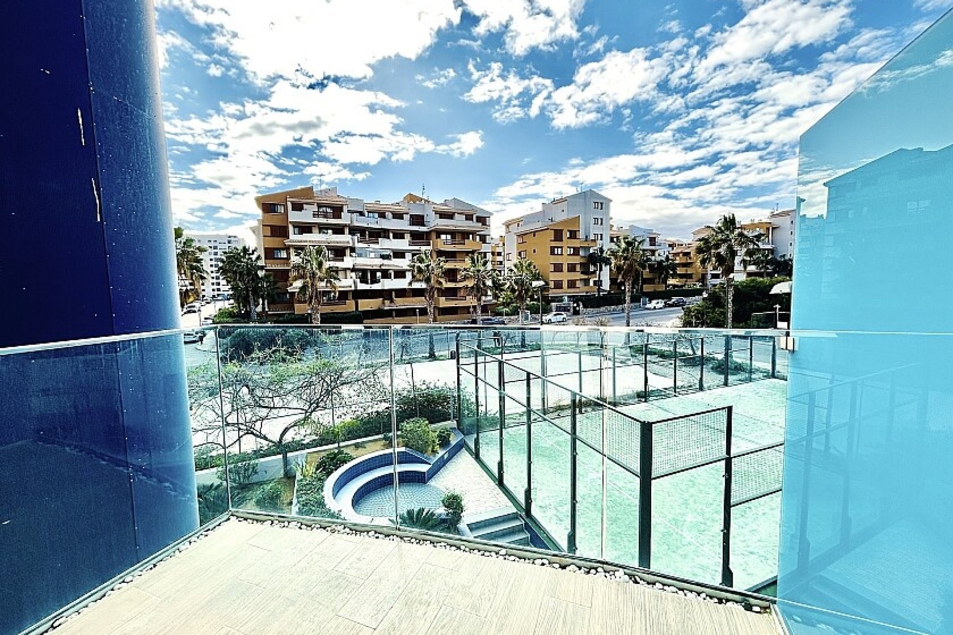 Resale - Apartment / flat - Punta Prima