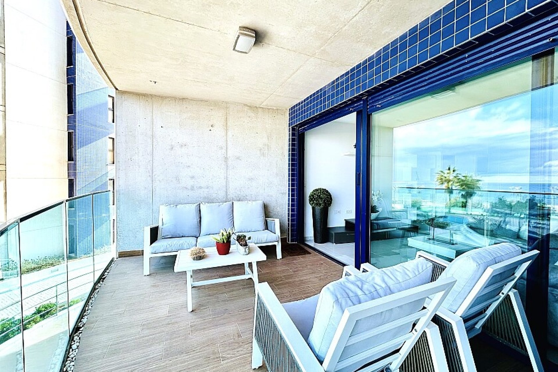 Resale - Apartment / flat - Punta Prima