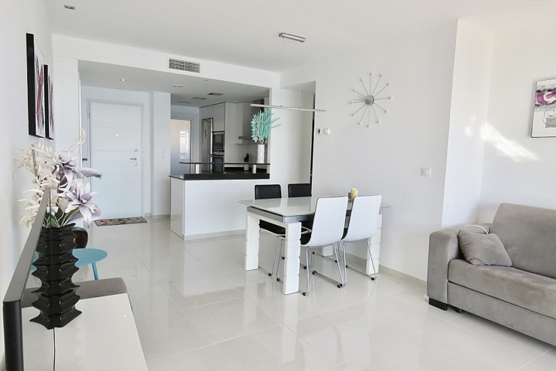 Resale - Apartment / flat - Punta Prima