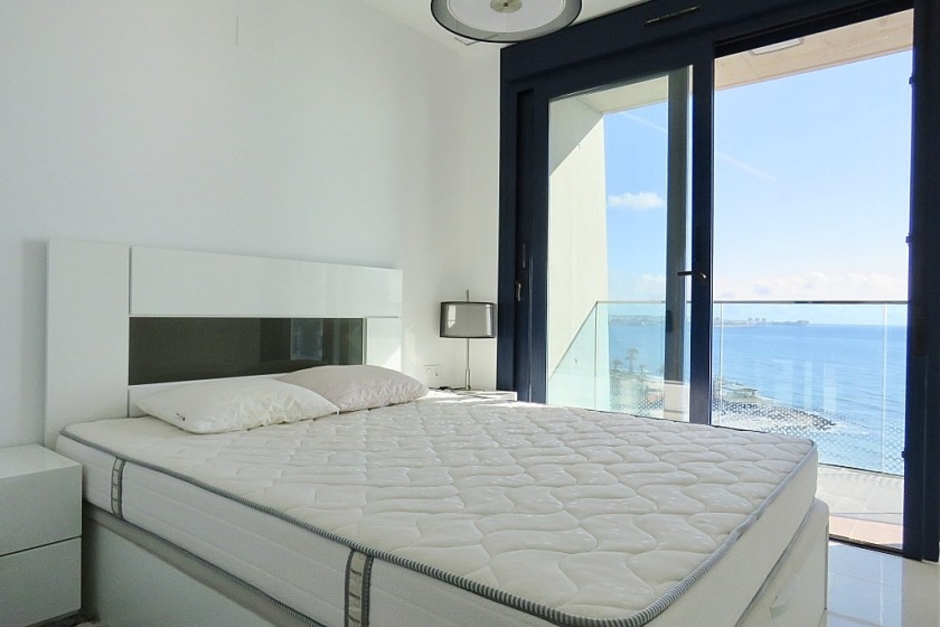Resale - Apartment / flat - Punta Prima