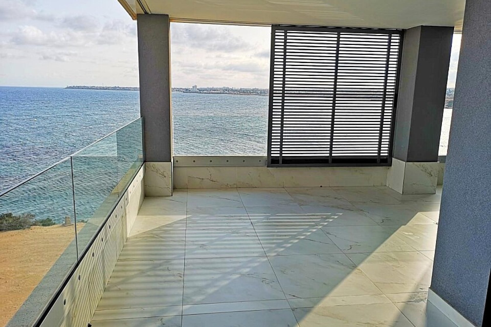 Resale - Apartment / flat - Punta Prima