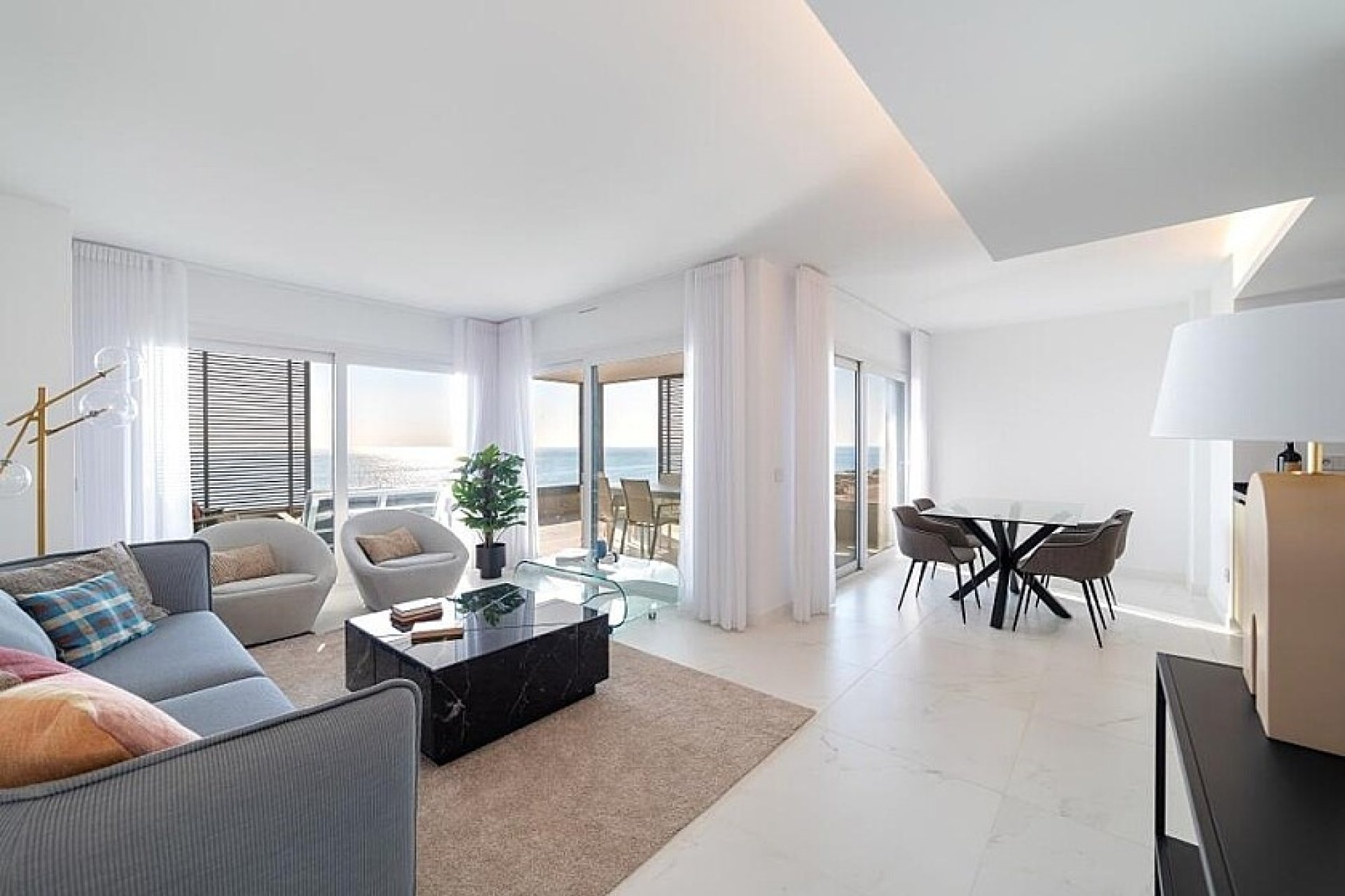 Resale - Apartment / flat - Punta Prima