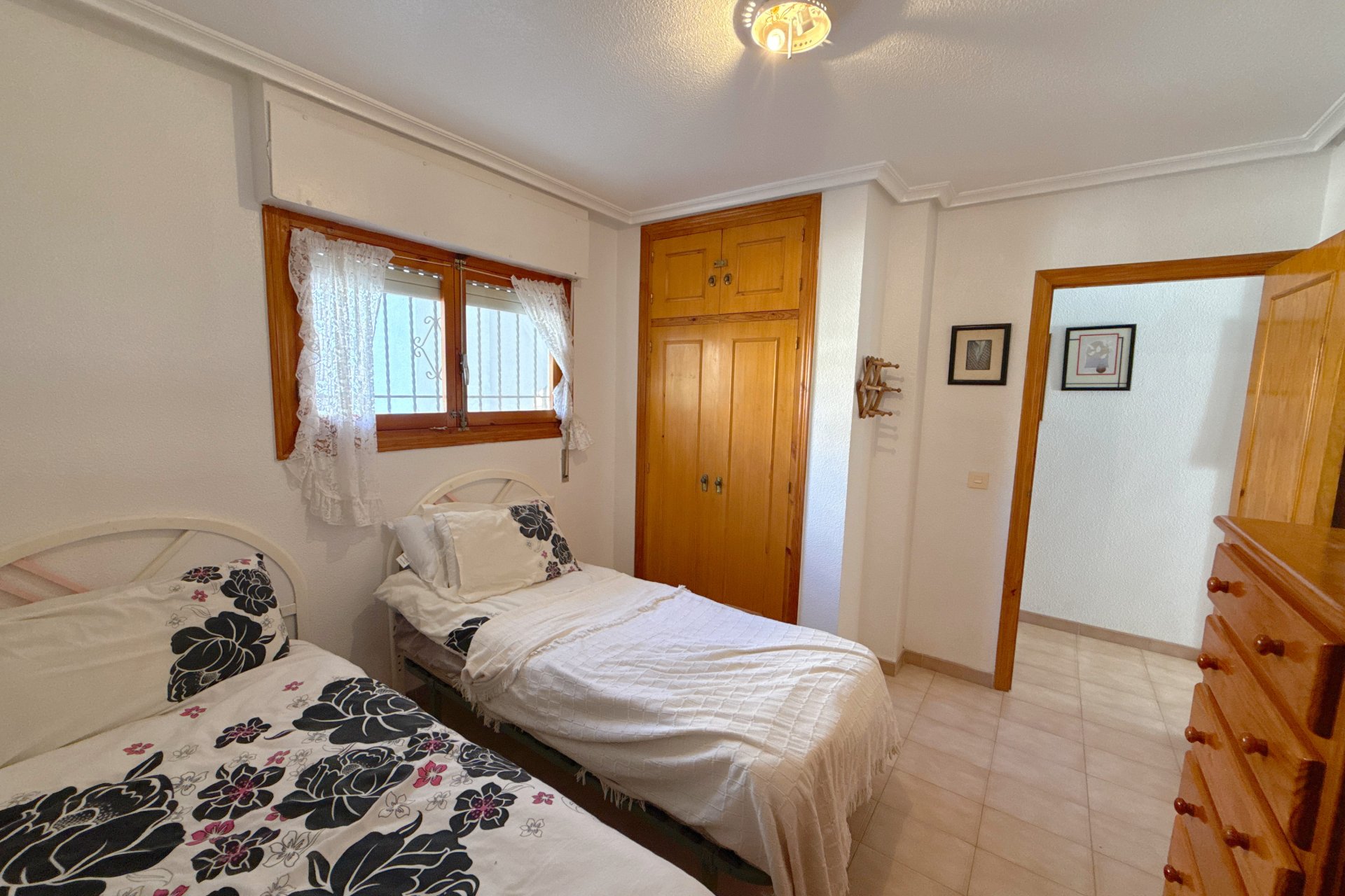 Resale - Apartment / flat - Punta Prima