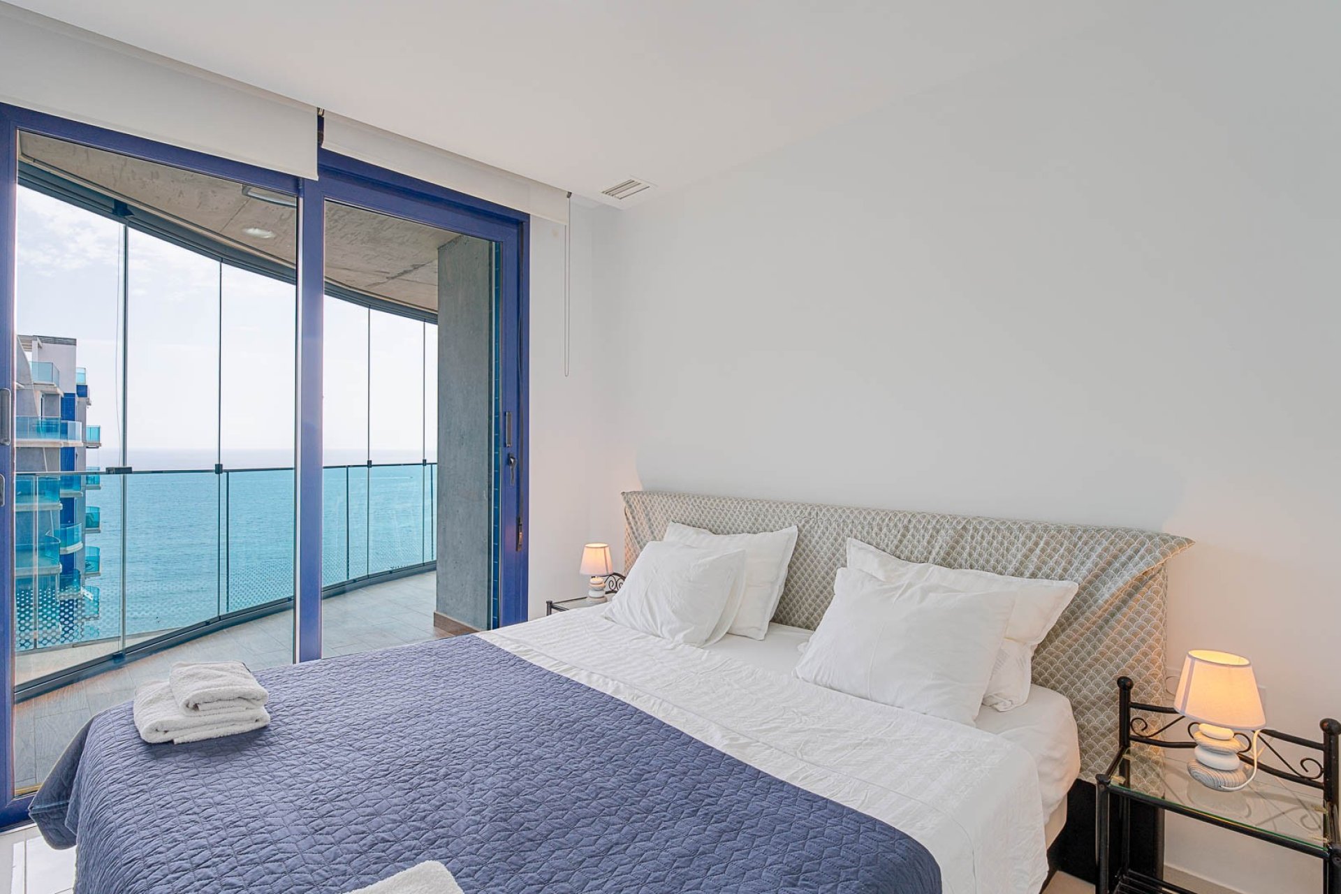 Resale - Apartment / flat - Punta Prima