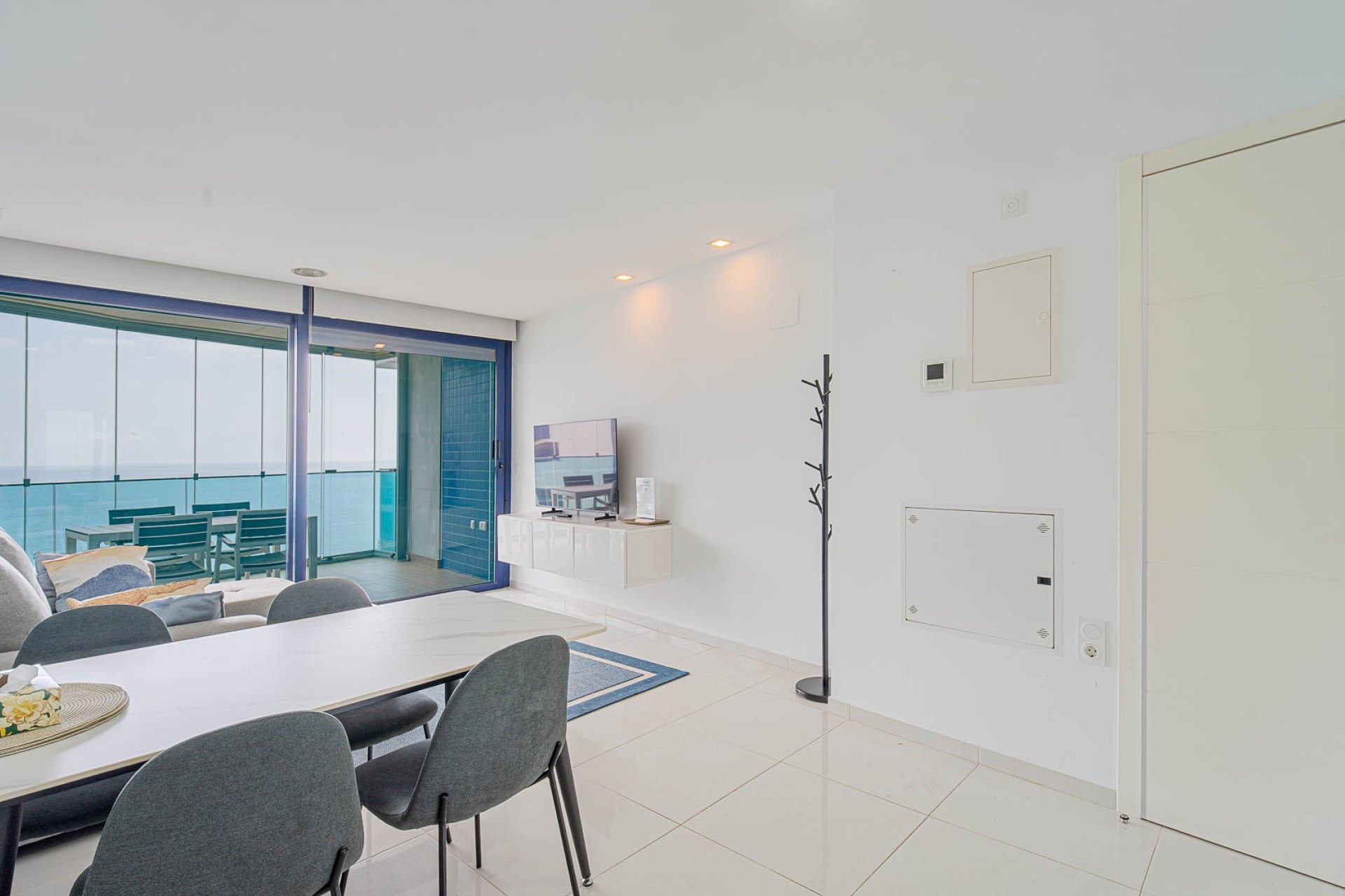 Resale - Apartment / flat - Punta Prima